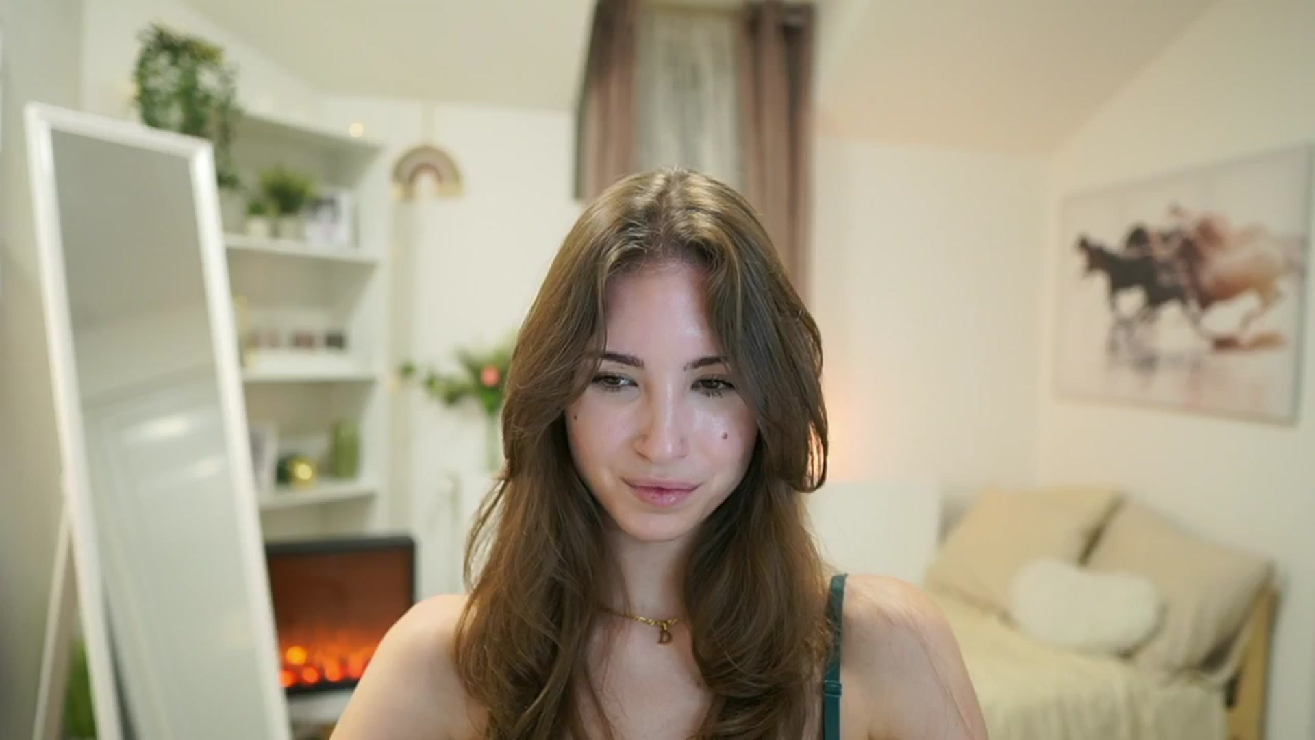 Gallery image thumbnail from Shy_jane's myfreecams stream on, 04/25/2025, 11:31 image 5 of 20