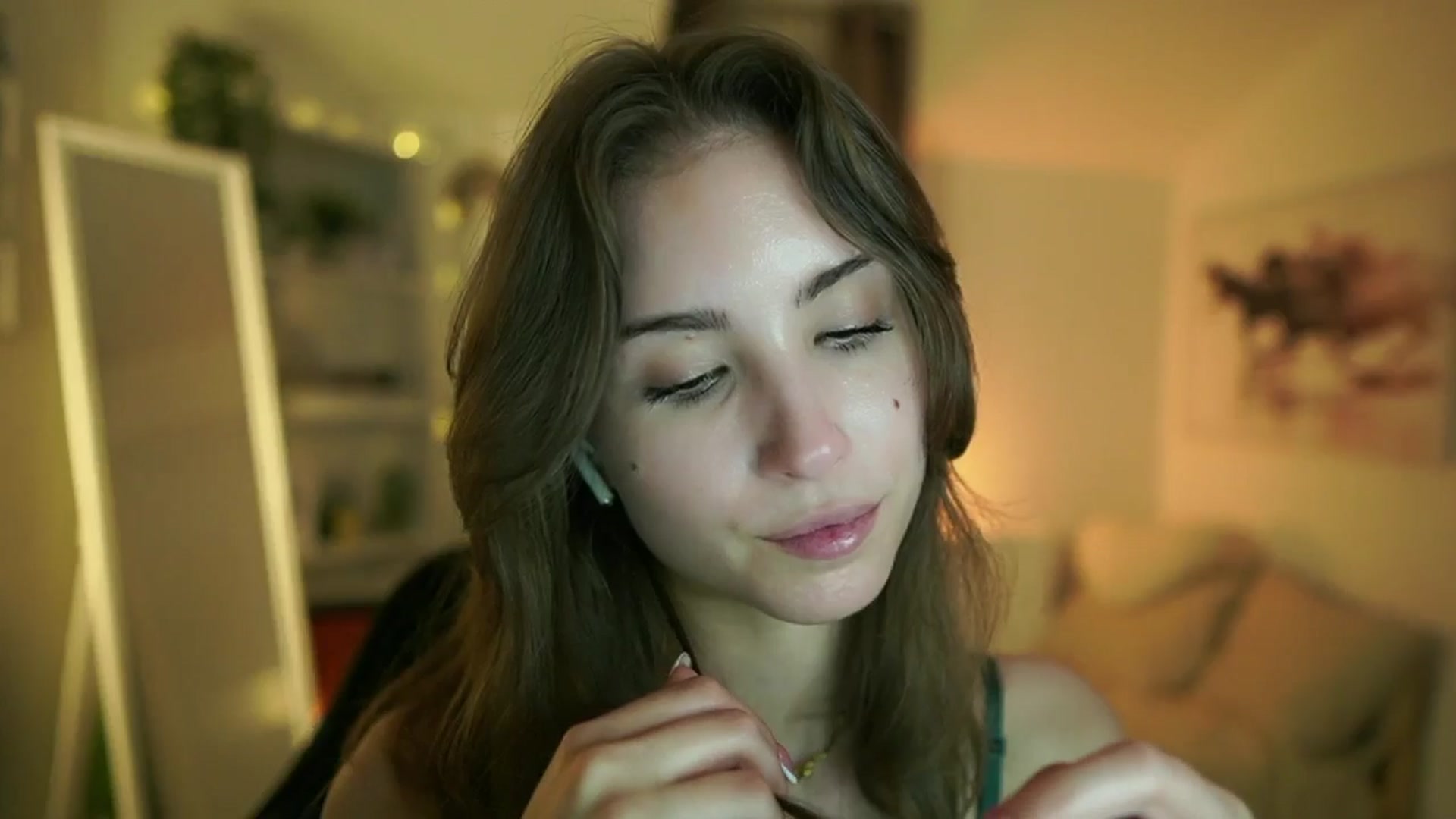 Gallery image thumbnail from Shy_jane's myfreecams stream on, 04/25/2025, 15:32 image 2 of 20