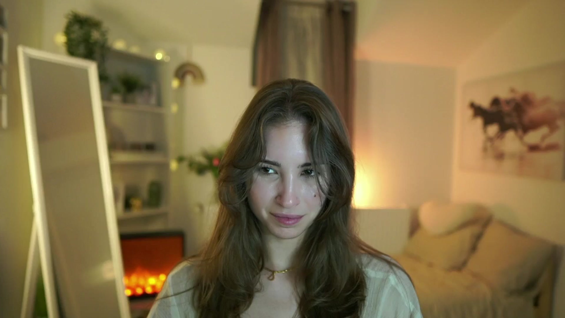 Gallery image thumbnail from Shy_jane's myfreecams stream on, 04/25/2025, 17:23 image 1 of 20