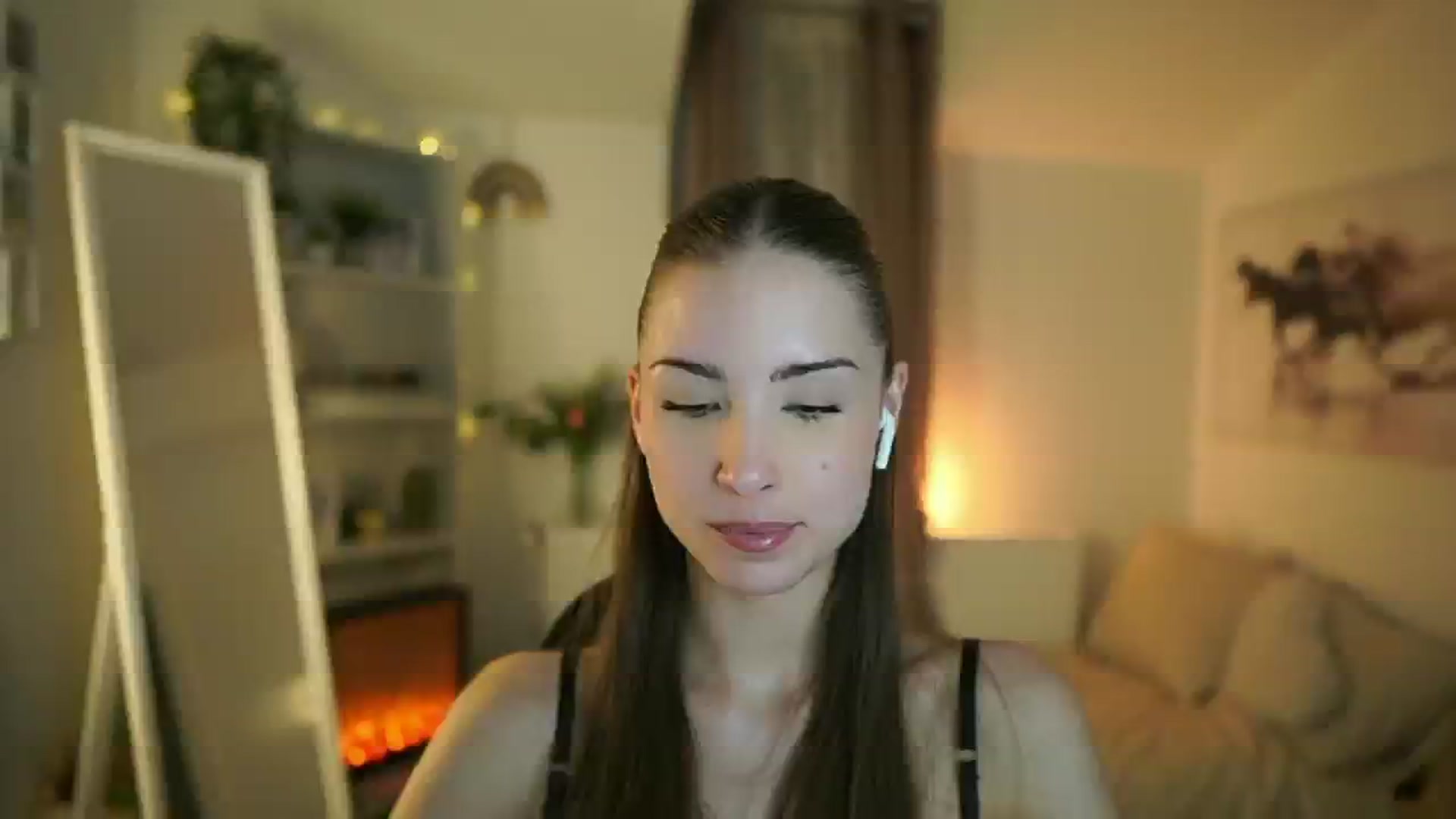 Gallery image thumbnail from Shy_jane's myfreecams stream on, 05/02/2025, 10:46 image 8 of 20