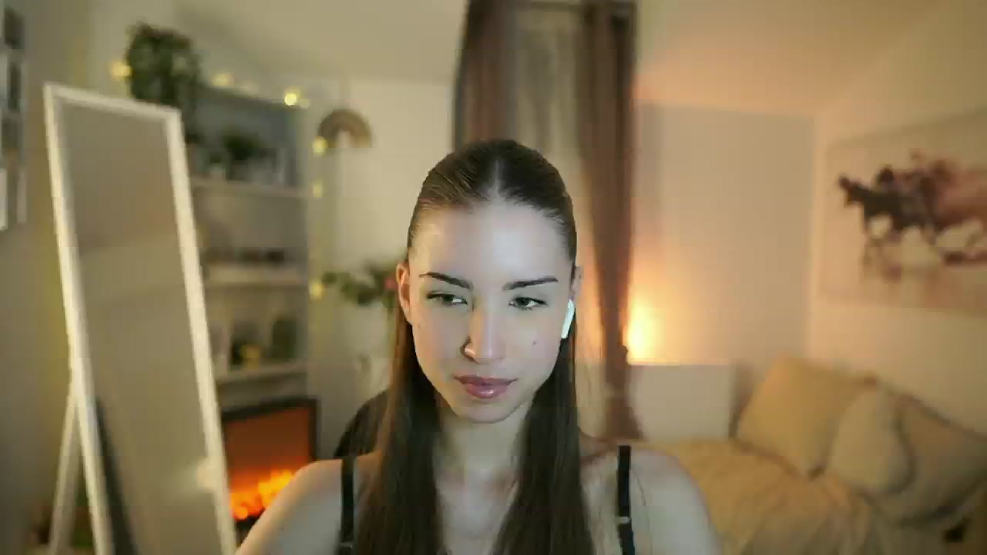 Gallery image thumbnail from Shy_jane's myfreecams stream on, 05/02/2025, 10:46 image 10 of 20