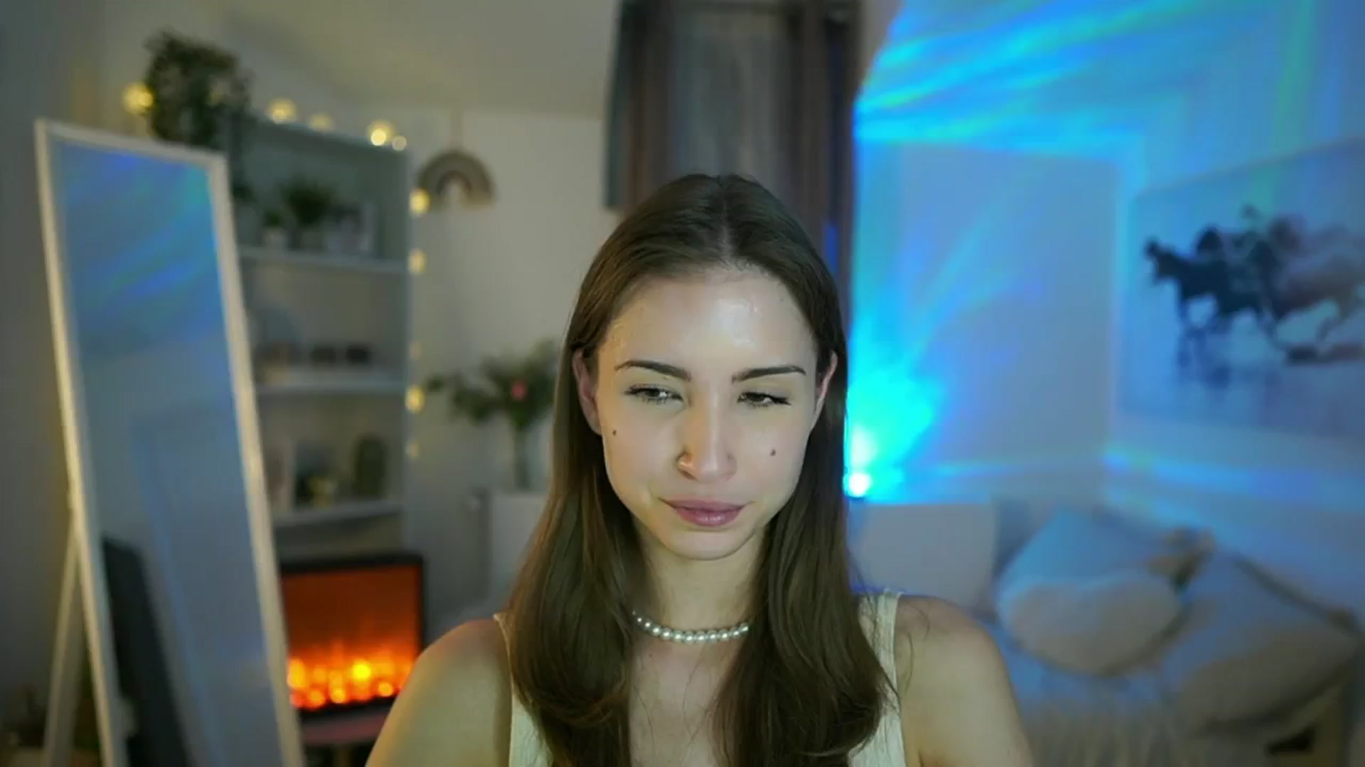 Gallery image thumbnail from Shy_jane's myfreecams stream on, 05/13/2025, 15:00 image 16 of 20