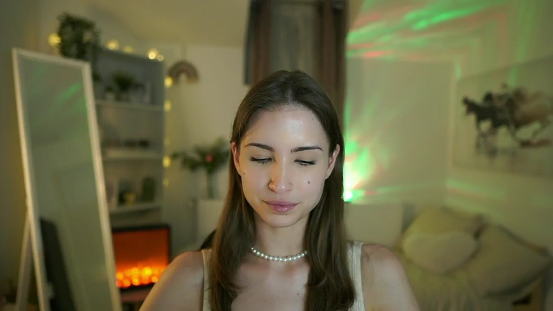 Gallery image thumbnail from Shy_jane's myfreecams stream on, 05/13/2025, 15:00 image 4 of 20