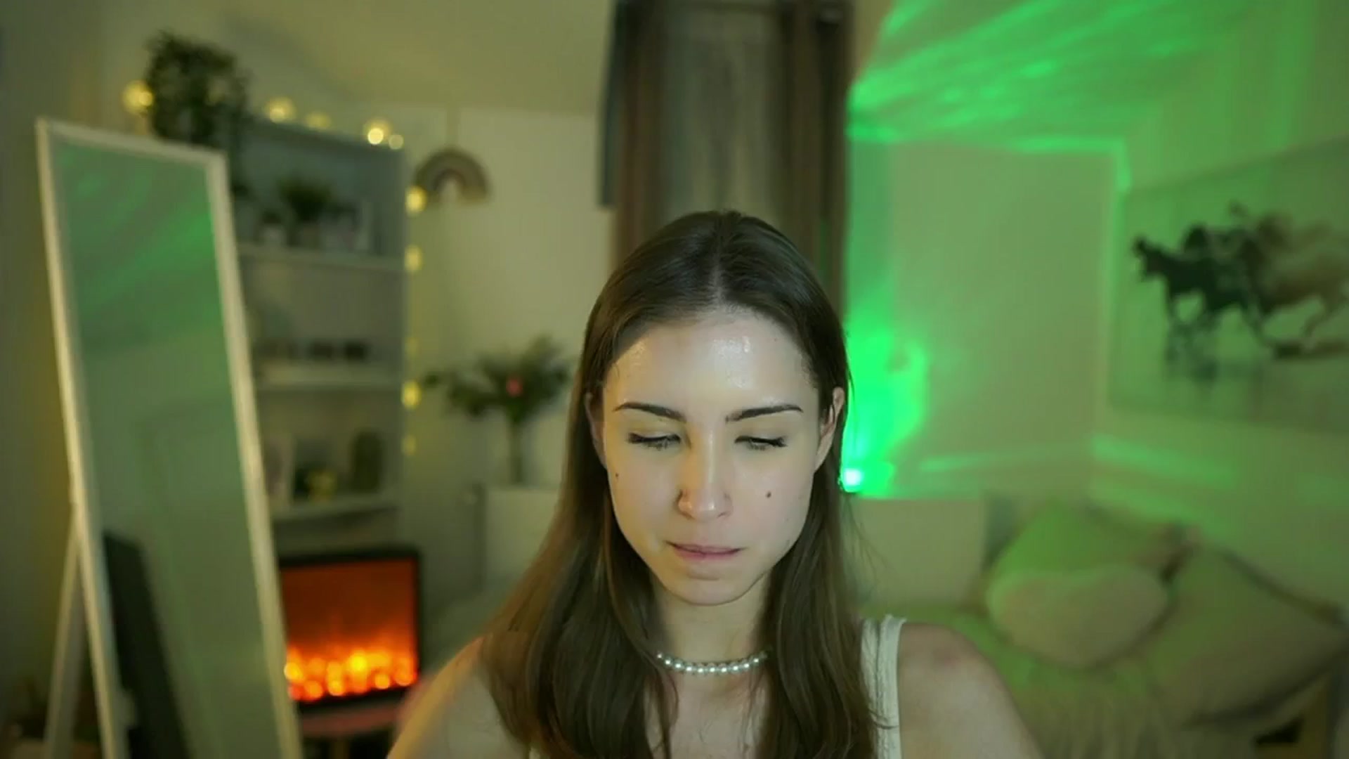 Gallery image thumbnail from Shy_jane's myfreecams stream on, 05/13/2025, 17:08 image 2 of 20