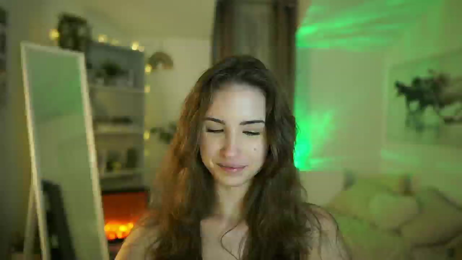 Gallery image thumbnail from Shy_jane's myfreecams stream on, 05/20/2025, 16:27 image 16 of 20