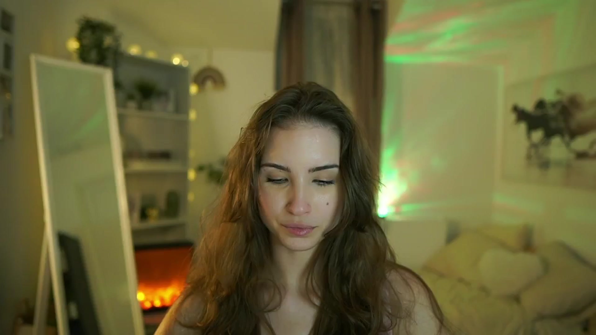 Gallery image thumbnail from Shy_jane's myfreecams stream on, 05/20/2025, 17:29 image 3 of 20