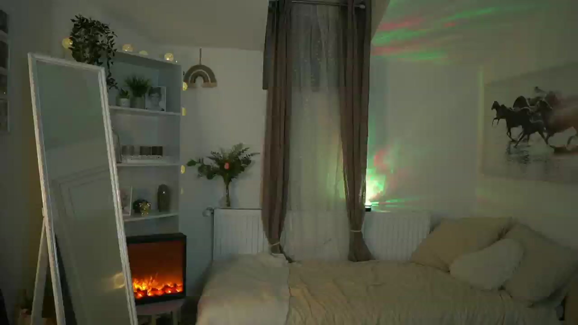 Gallery image thumbnail from Shy_jane's myfreecams stream on, 05/21/2025, 10:39 image 8 of 20