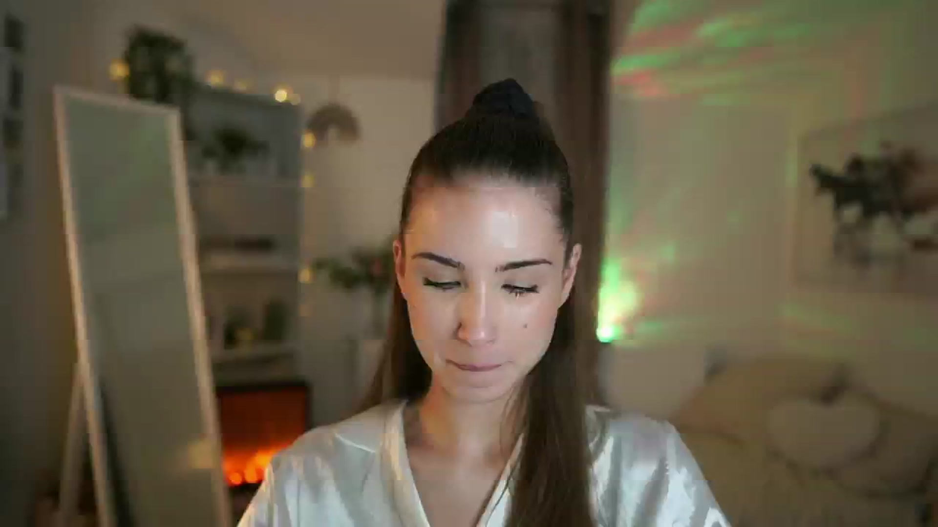 Gallery image thumbnail from Shy_jane's myfreecams stream on, 05/21/2025, 13:08 image 14 of 20