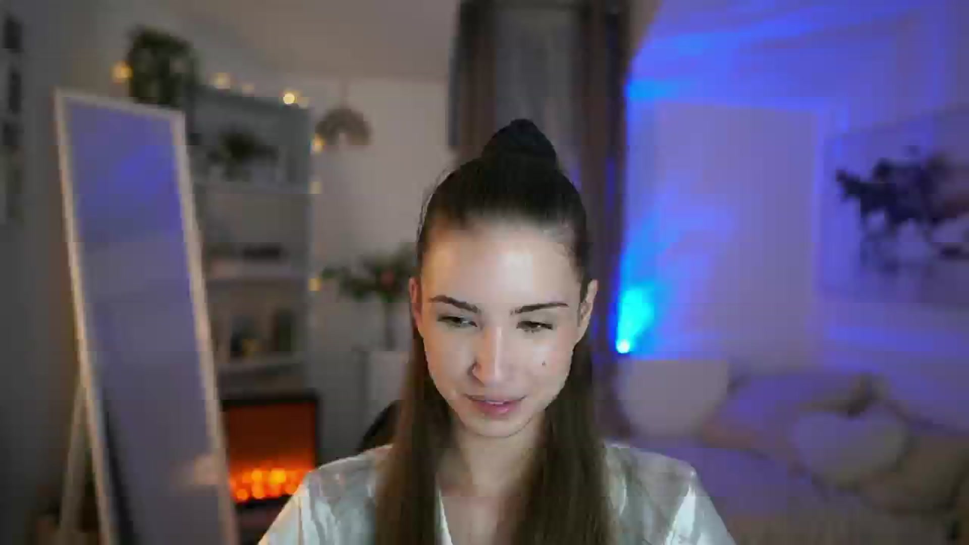 Gallery image thumbnail from Shy_jane's myfreecams stream on, 05/21/2025, 15:30 image 15 of 20
