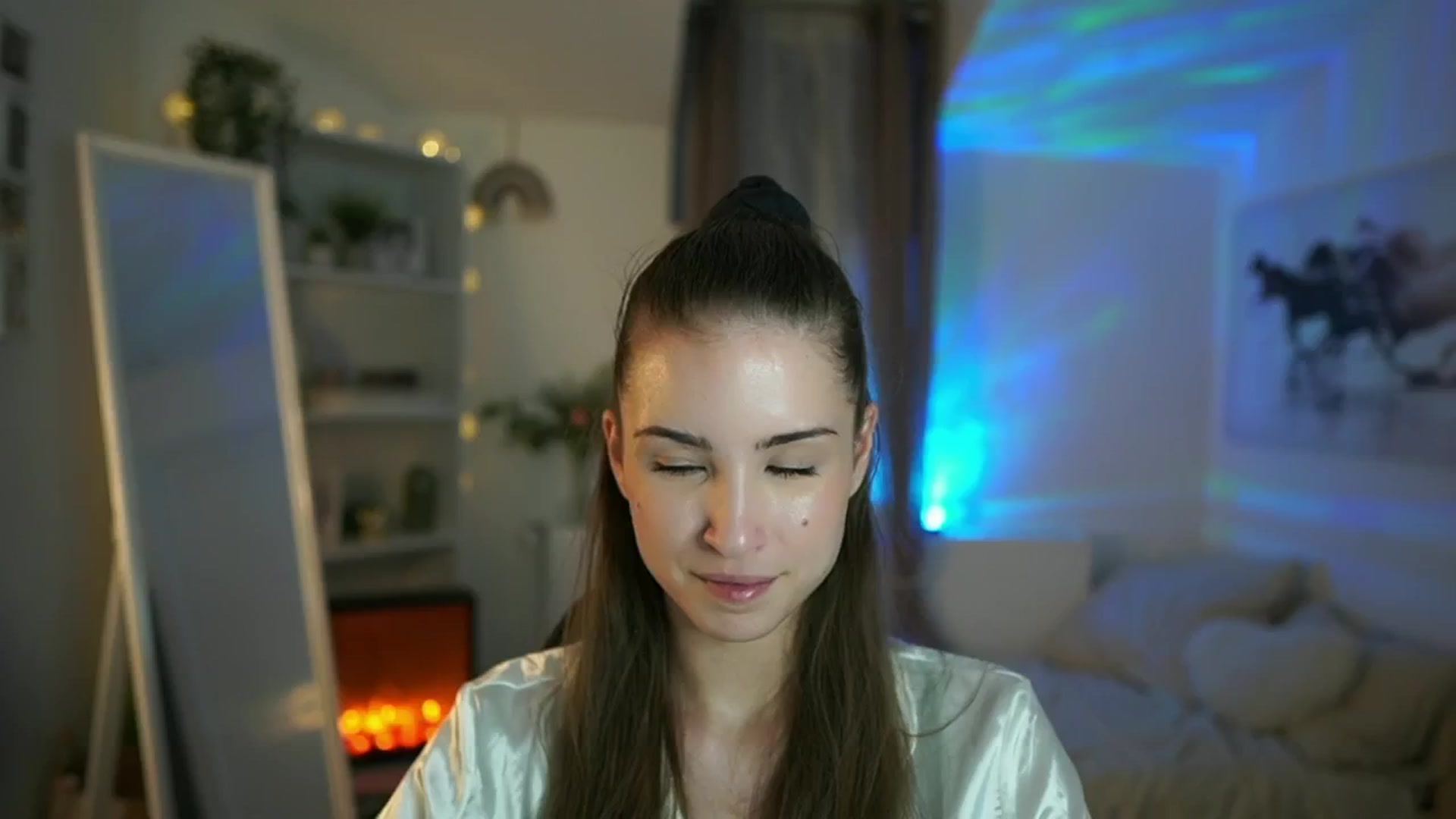 Gallery image thumbnail from Shy_jane's myfreecams stream on, 05/21/2025, 17:31 image 7 of 20