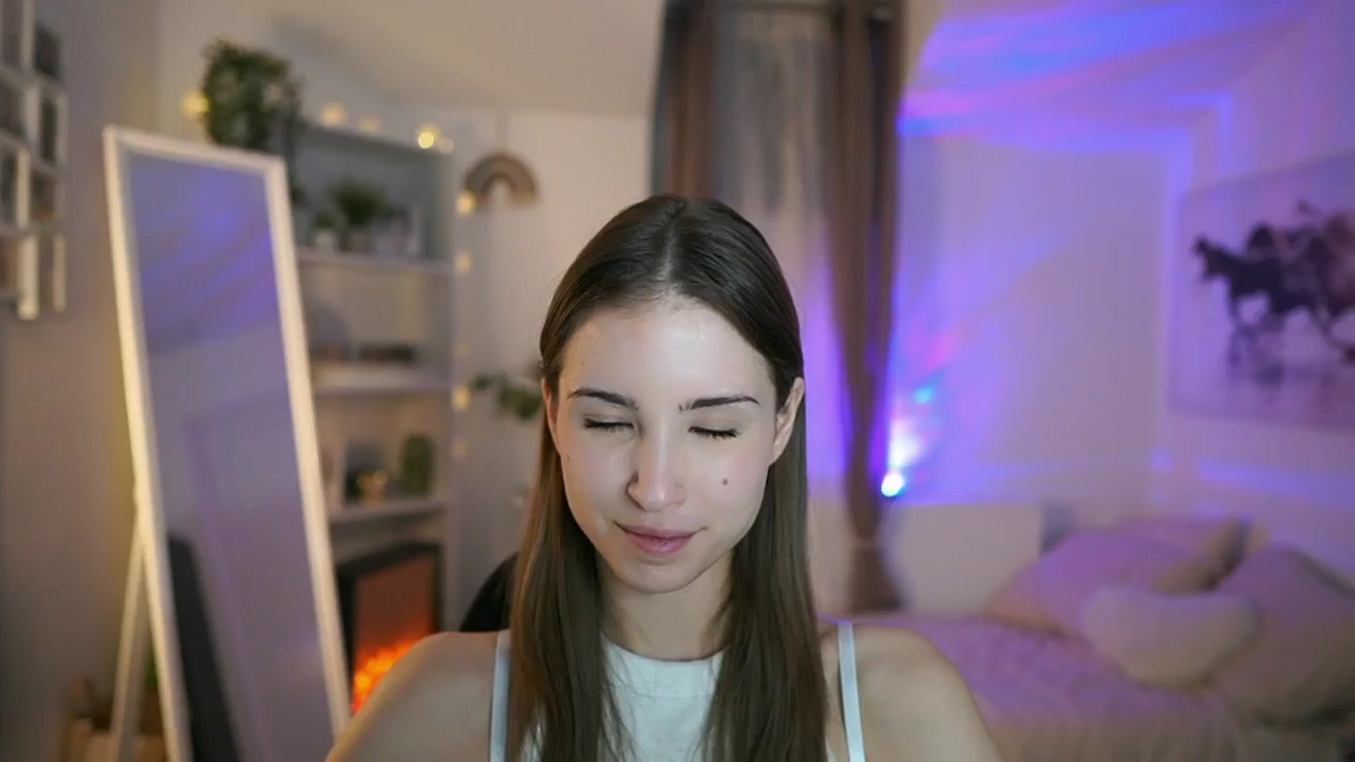 Gallery image thumbnail from Shy_jane's myfreecams stream on, 05/29/2025, 10:32 image 1 of 20