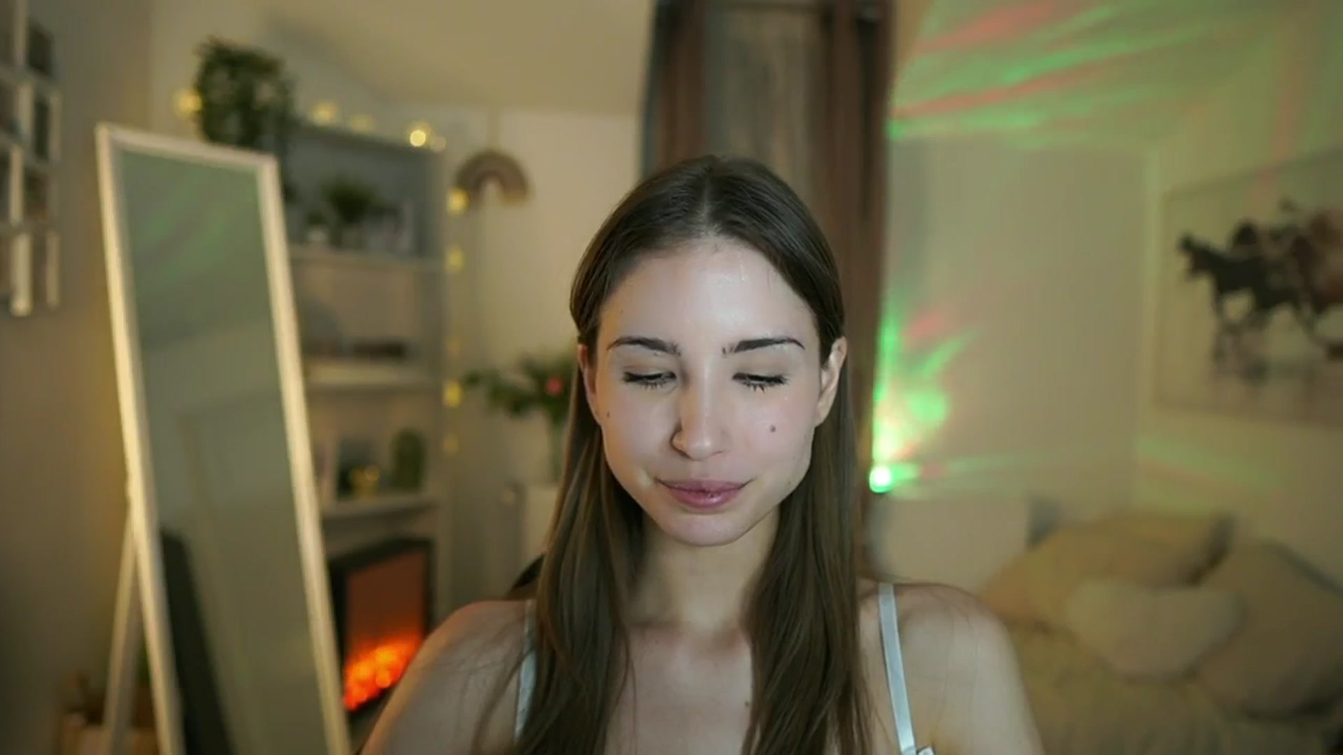 Gallery image thumbnail from Shy_jane's myfreecams stream on, 05/29/2025, 10:32 image 11 of 20