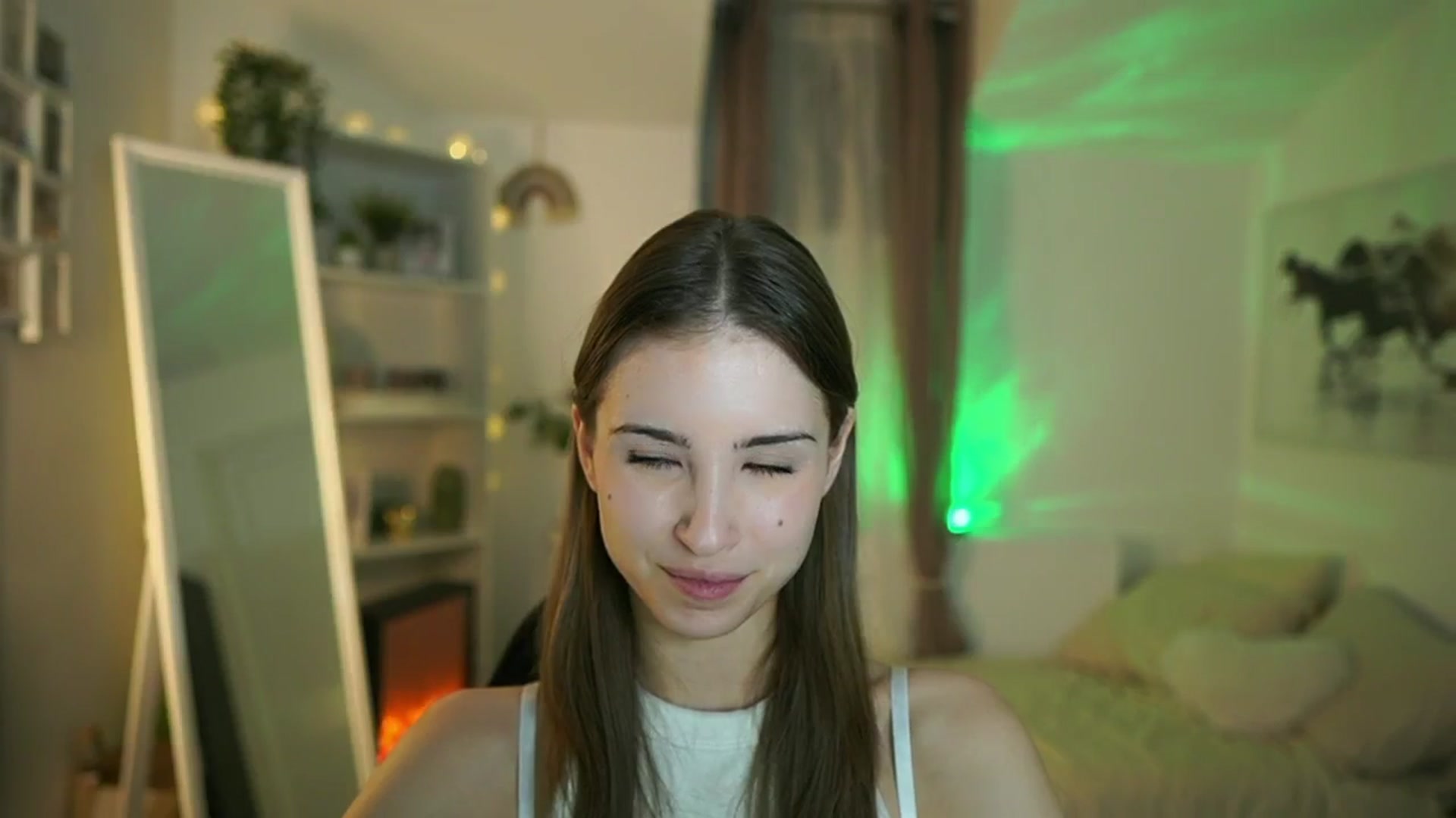 Gallery image thumbnail from Shy_jane's myfreecams stream on, 05/29/2025, 10:32 image 2 of 20