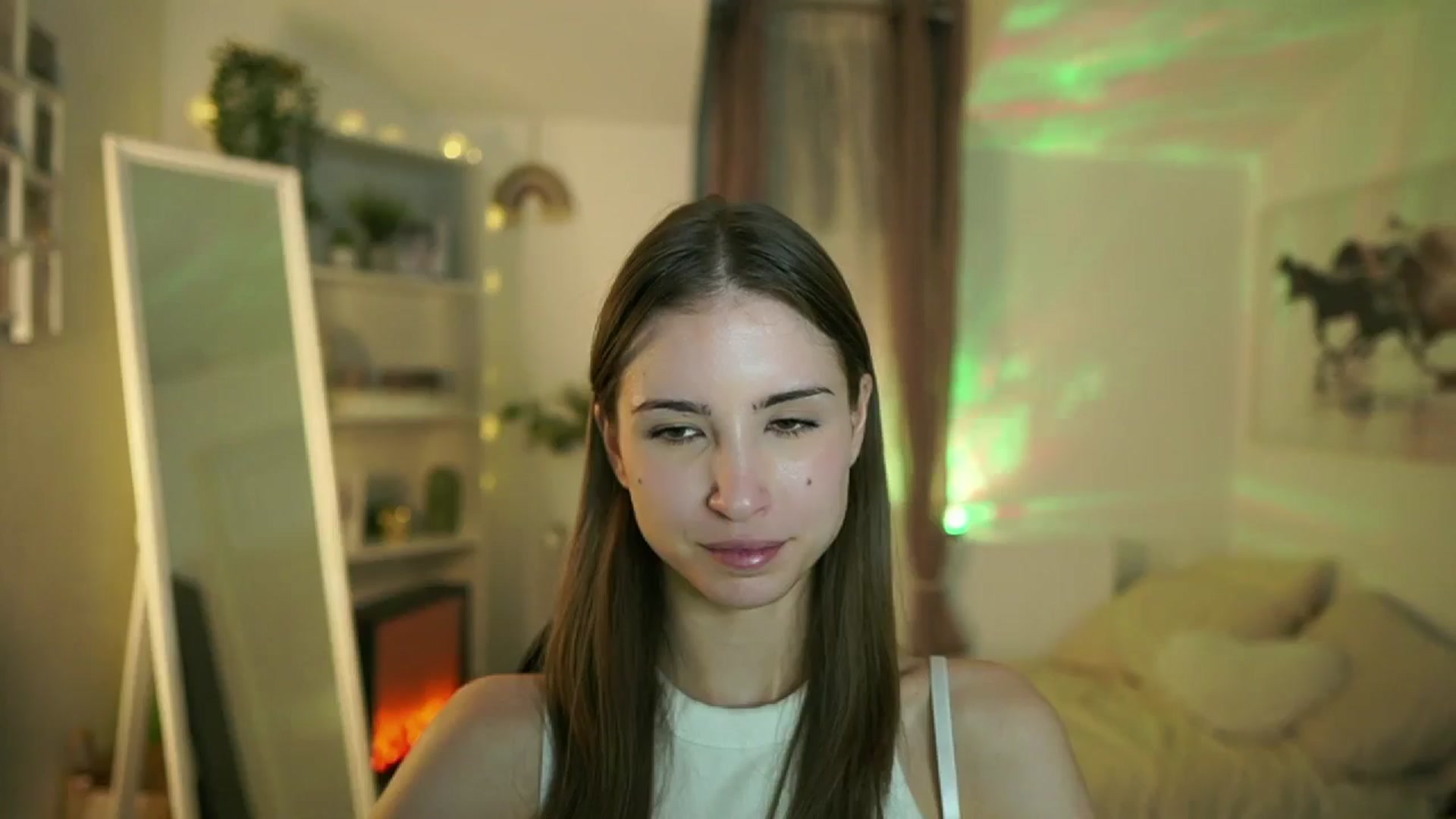 Gallery image thumbnail from Shy_jane's myfreecams stream on, 05/29/2025, 12:03 image 10 of 20