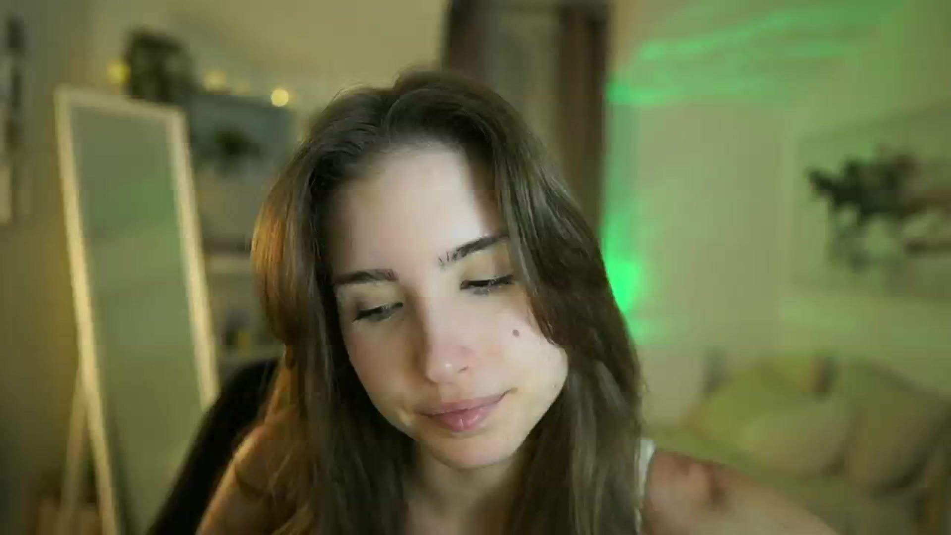 Gallery image thumbnail from Shy_jane's myfreecams stream on, 06/30/2025, 14:24 image 7 of 20