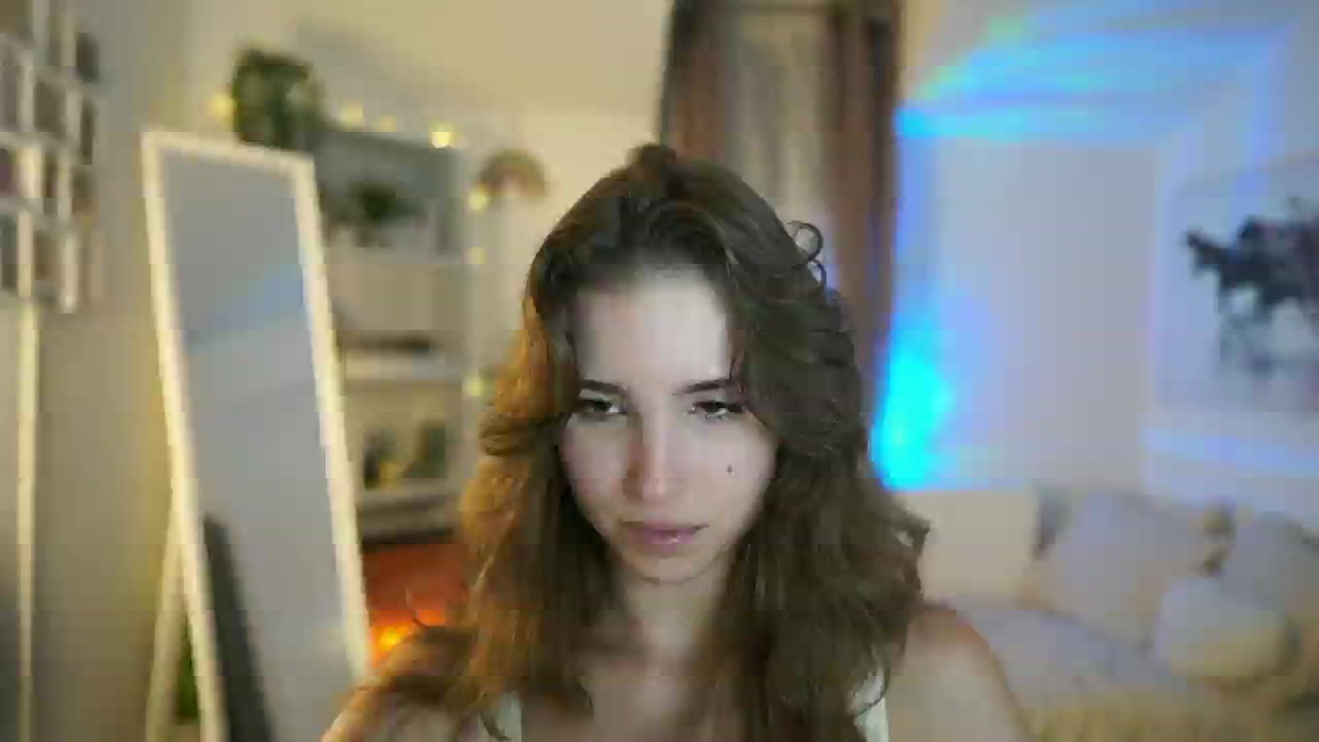 Gallery image thumbnail from Shy_jane's myfreecams stream on, 07/10/2025, 15:36 image 2 of 20