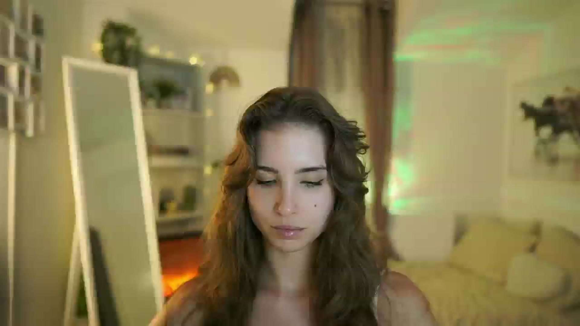 Gallery image thumbnail from Shy_jane's myfreecams stream on, 07/10/2025, 16:19 image 6 of 20