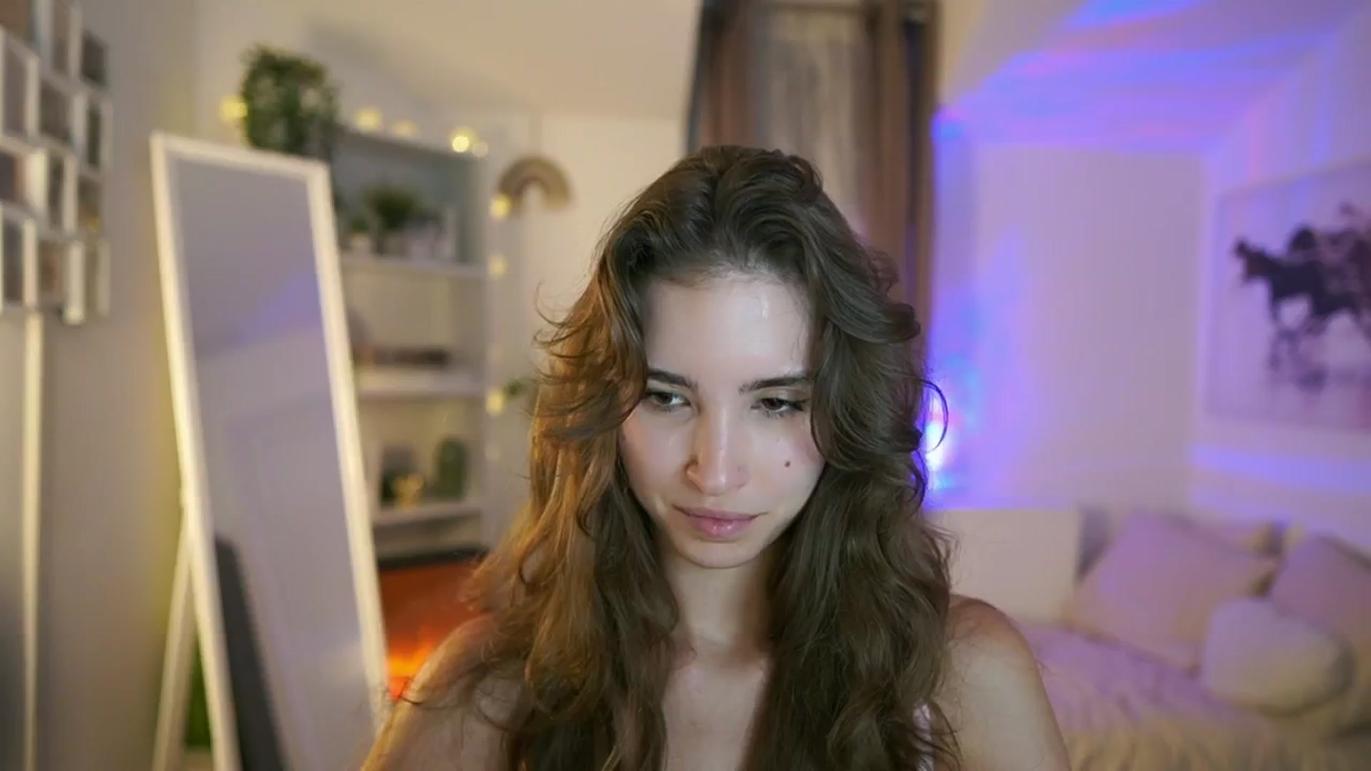 Gallery image thumbnail from Shy_jane's myfreecams stream on, 07/10/2025, 17:23 image 18 of 20