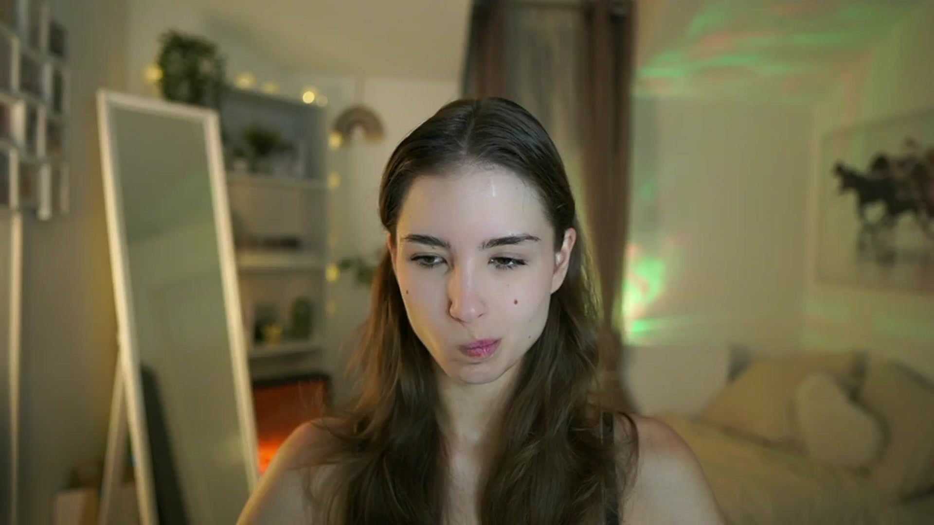 Gallery image thumbnail from Shy_jane's myfreecams stream on, 07/11/2025, 07:40 image 4 of 20