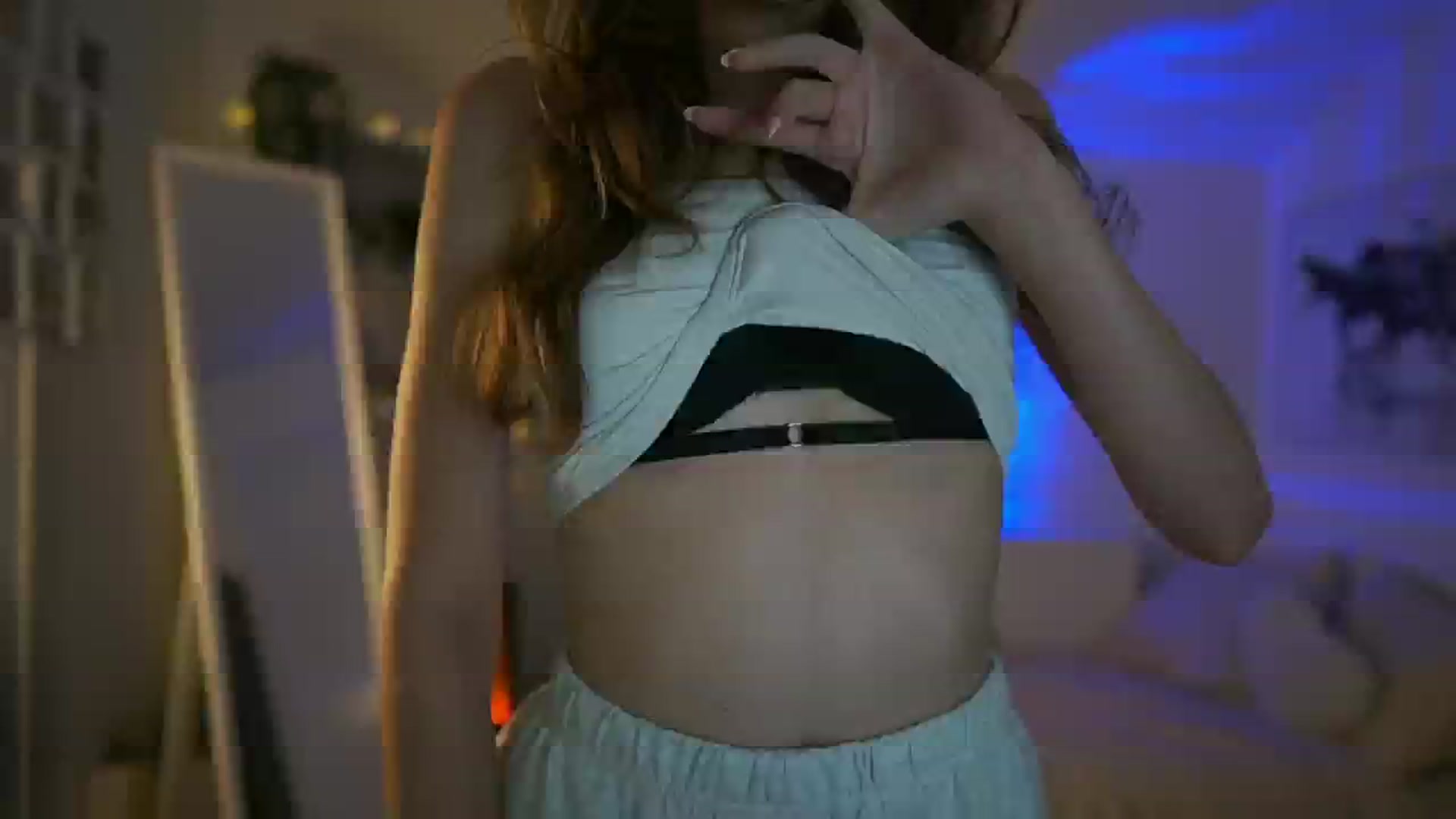 Gallery image thumbnail from Shy_jane's myfreecams stream on, 07/11/2025, 11:01 image 10 of 20