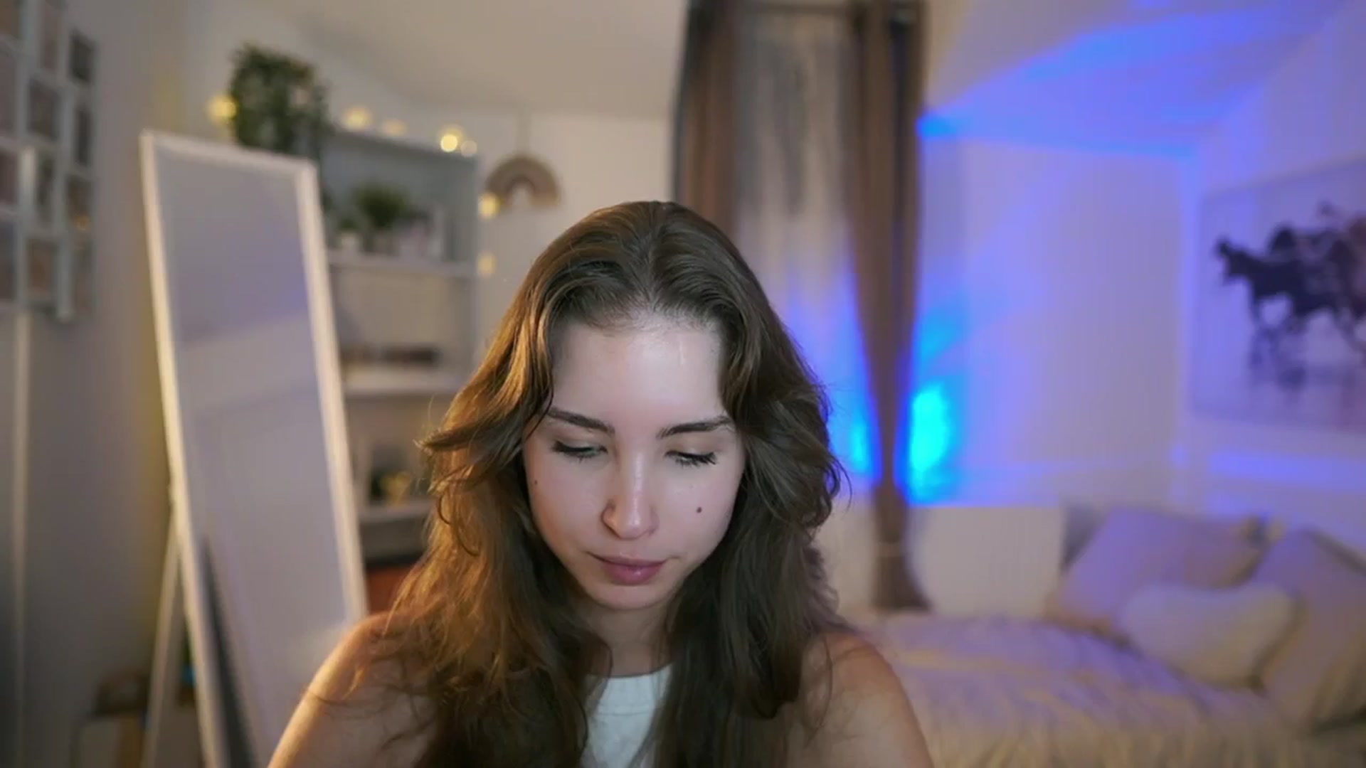 Gallery image thumbnail from Shy_jane's myfreecams stream on, 07/15/2025, 11:25 image 17 of 20