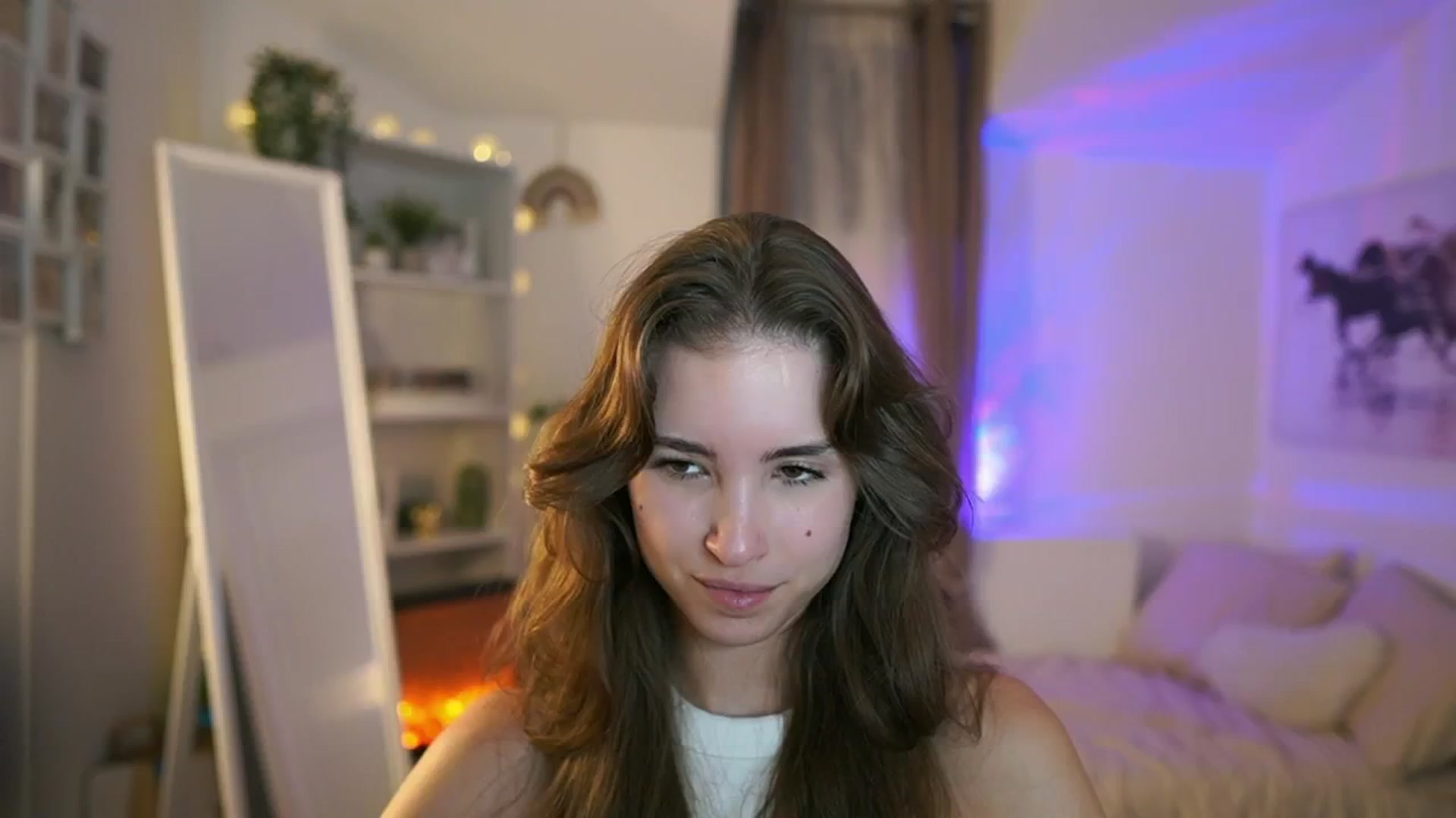 Gallery image thumbnail from Shy_jane's myfreecams stream on, 07/15/2025, 11:25 image 11 of 20