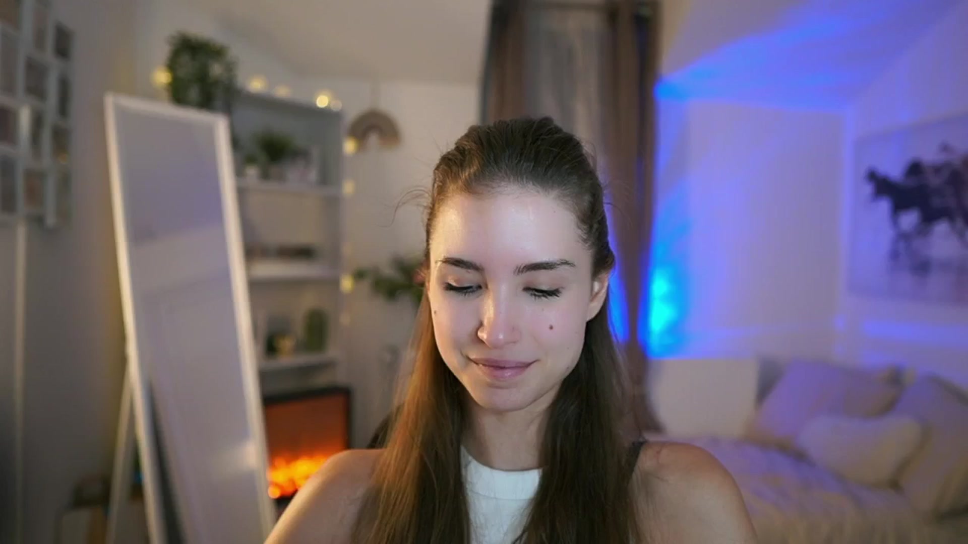 Gallery image thumbnail from Shy_jane's myfreecams stream on, 07/15/2025, 11:25 image 1 of 20