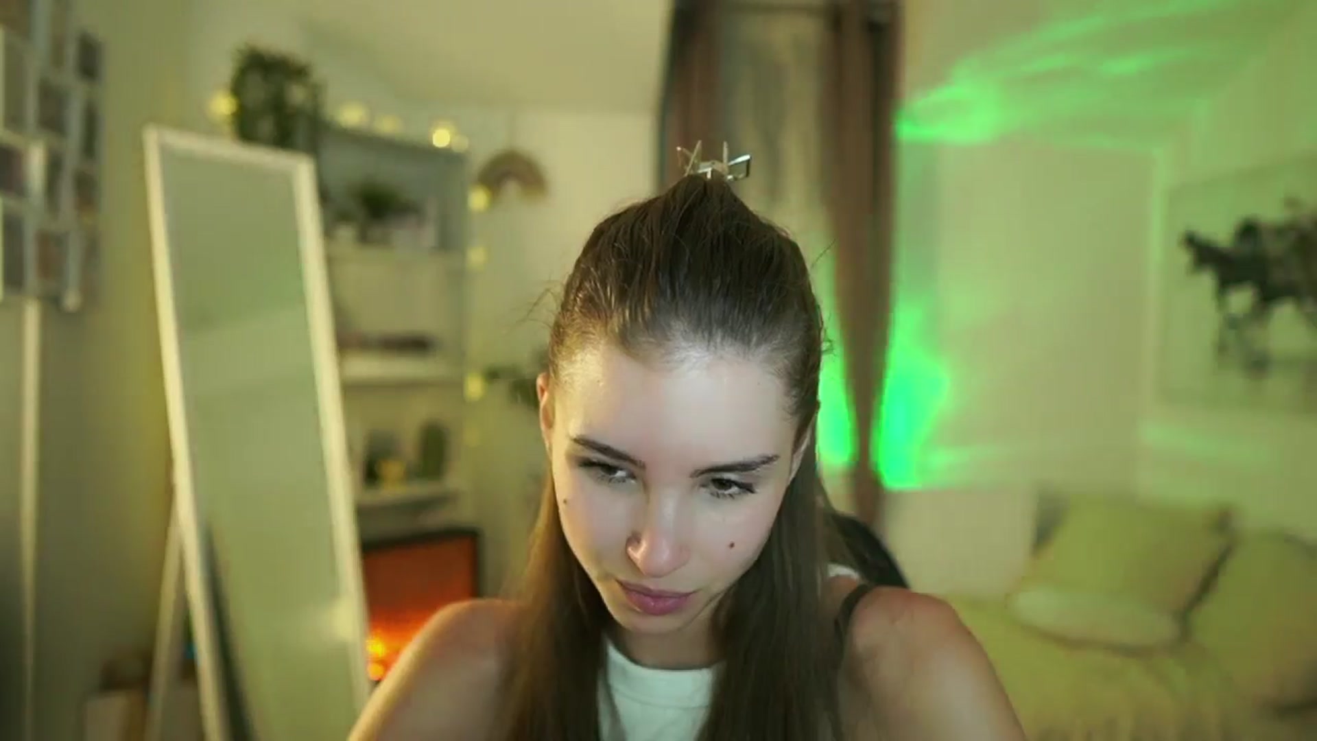 Gallery image thumbnail from Shy_jane's myfreecams stream on, 07/15/2025, 16:44 image 14 of 20