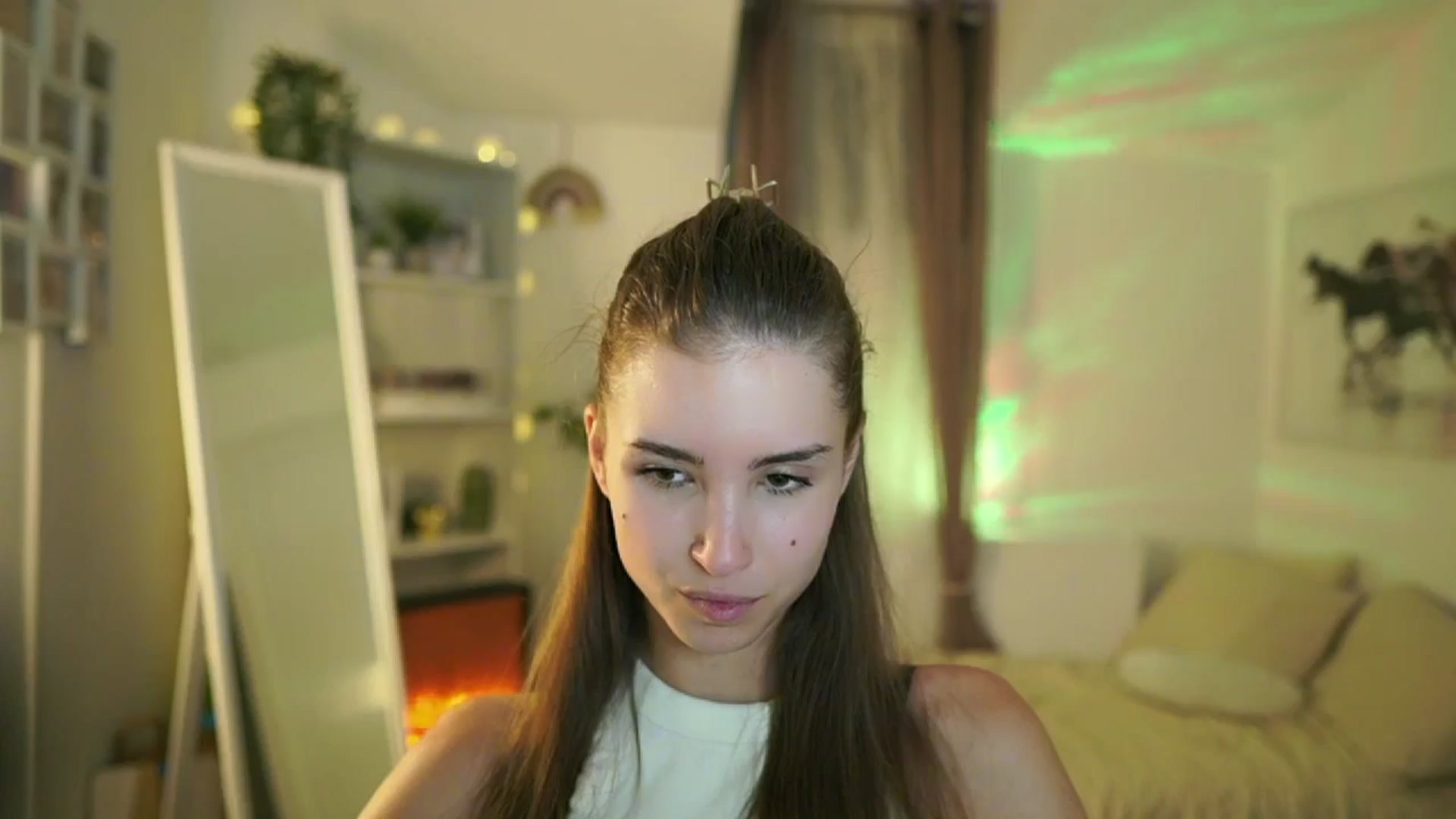 Gallery image thumbnail from Shy_jane's myfreecams stream on, 07/15/2025, 16:44 image 12 of 20