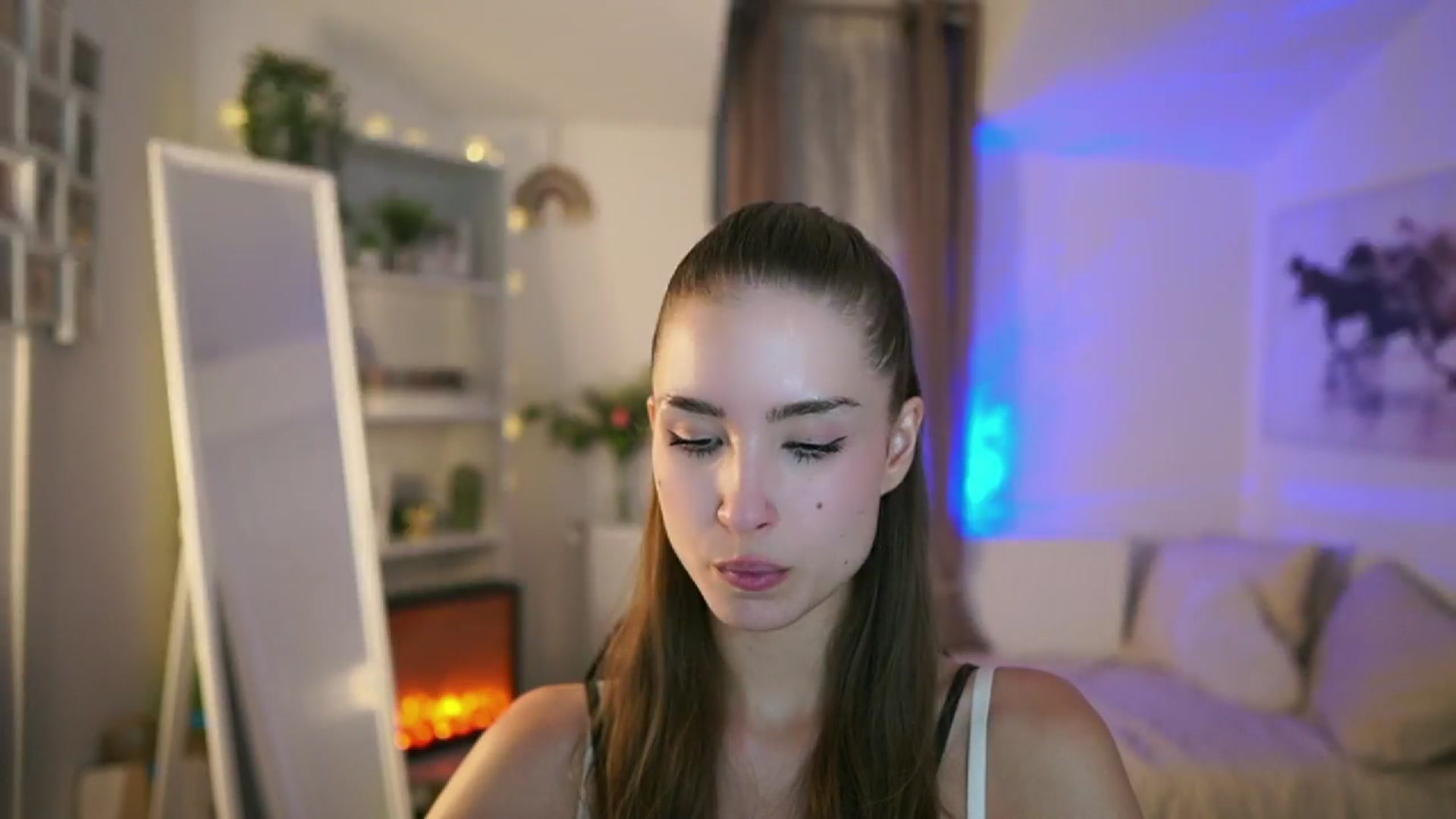 Gallery image thumbnail from Shy_jane's myfreecams stream on, 07/16/2025, 14:00 image 8 of 20