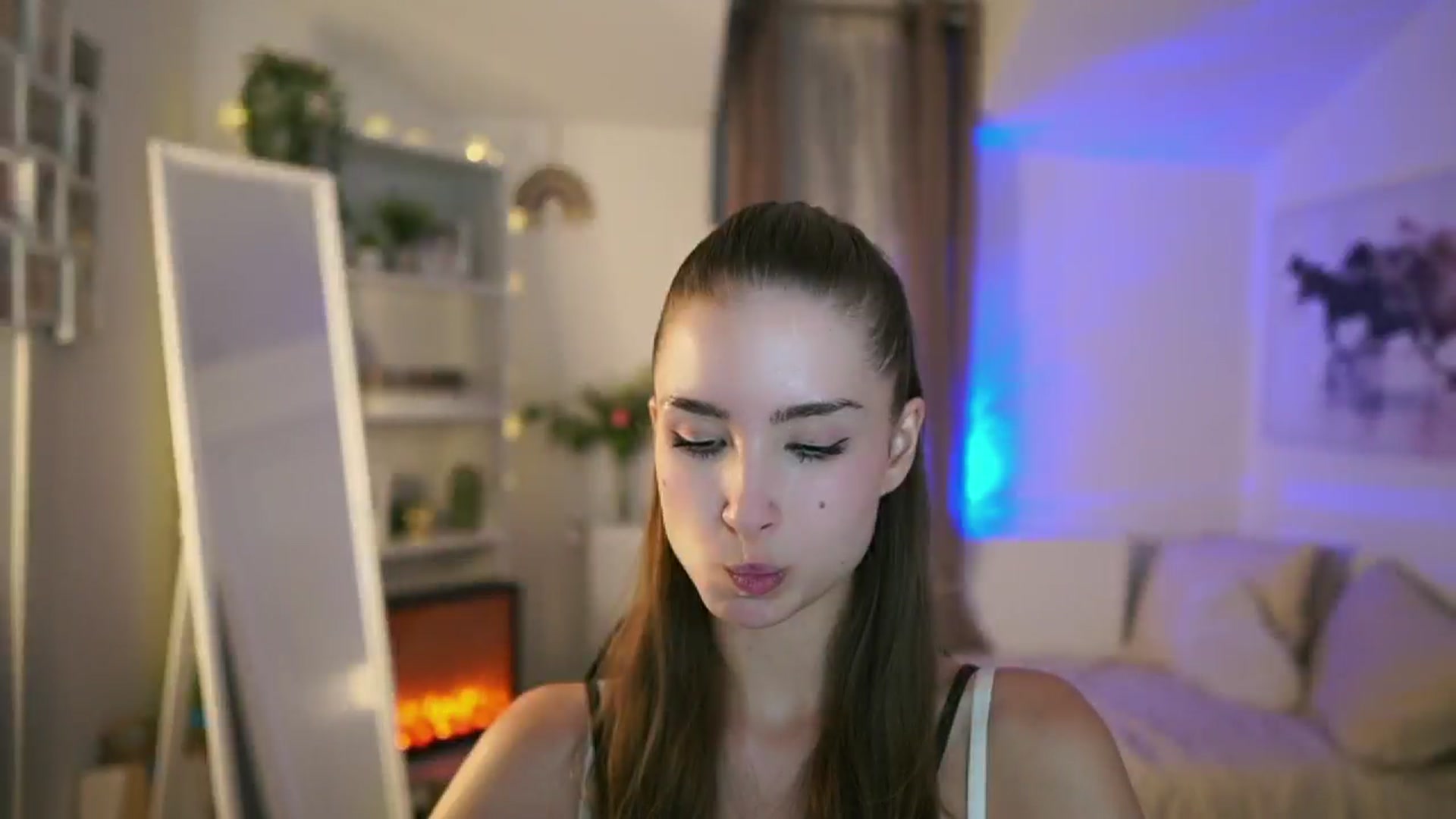 Gallery image thumbnail from Shy_jane's myfreecams stream on, 07/16/2025, 14:00 image 9 of 20