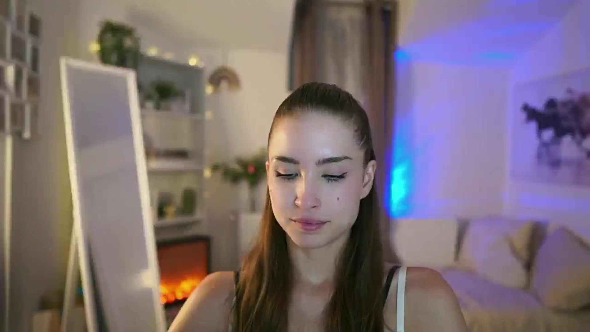 Gallery image thumbnail from Shy_jane's myfreecams stream on, 07/16/2025, 14:00 image 10 of 20