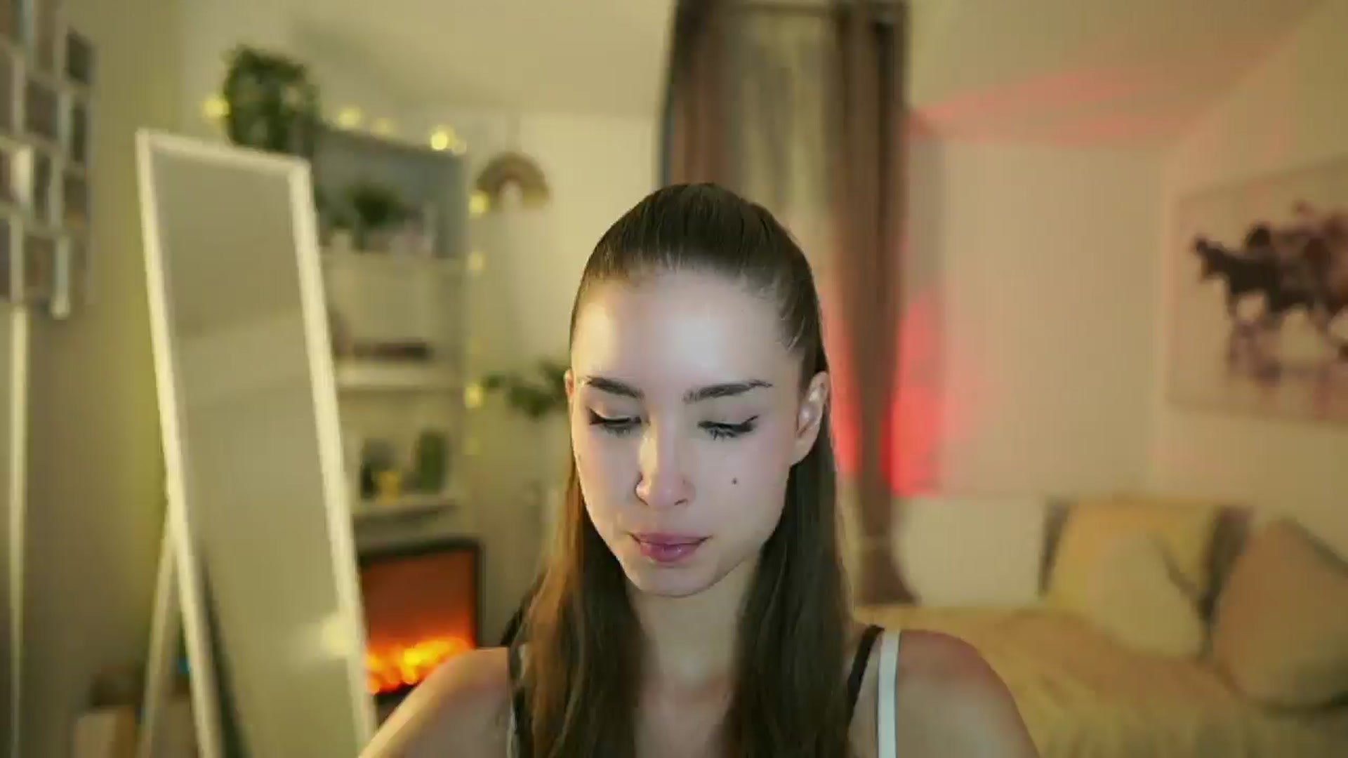 Gallery image thumbnail from Shy_jane's myfreecams stream on, 07/16/2025, 14:00 image 13 of 20