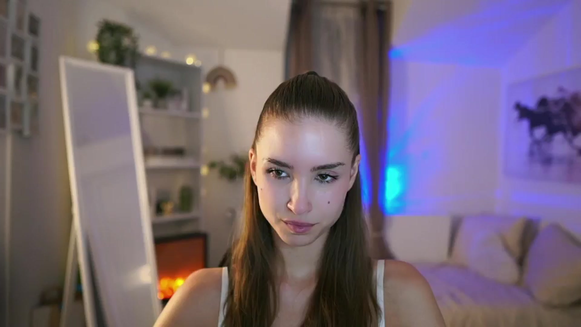 Gallery image thumbnail from Shy_jane's myfreecams stream on, 07/16/2025, 14:36 image 1 of 20
