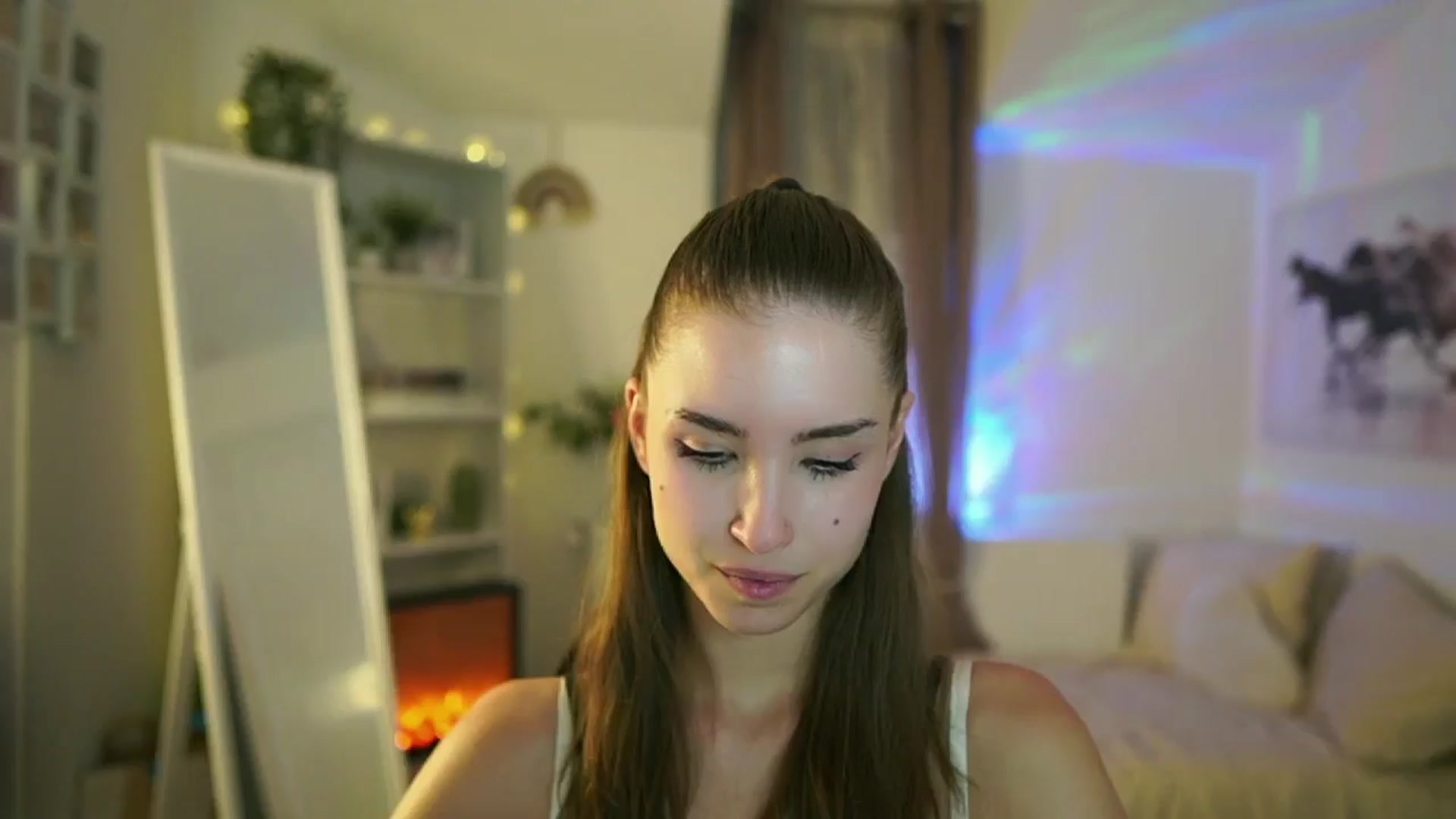 Gallery image thumbnail from Shy_jane's myfreecams stream on, 07/16/2025, 14:36 image 7 of 20