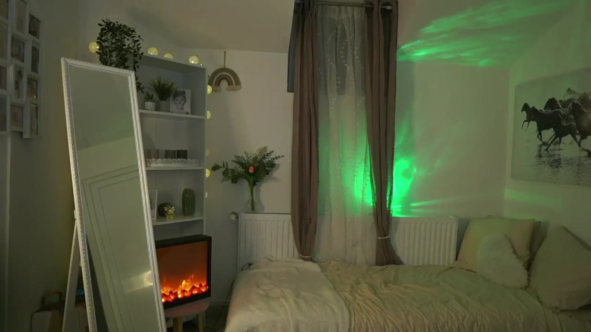 Gallery image thumbnail from Shy_jane's myfreecams stream on, 07/16/2025, 15:02 image 20 of 20