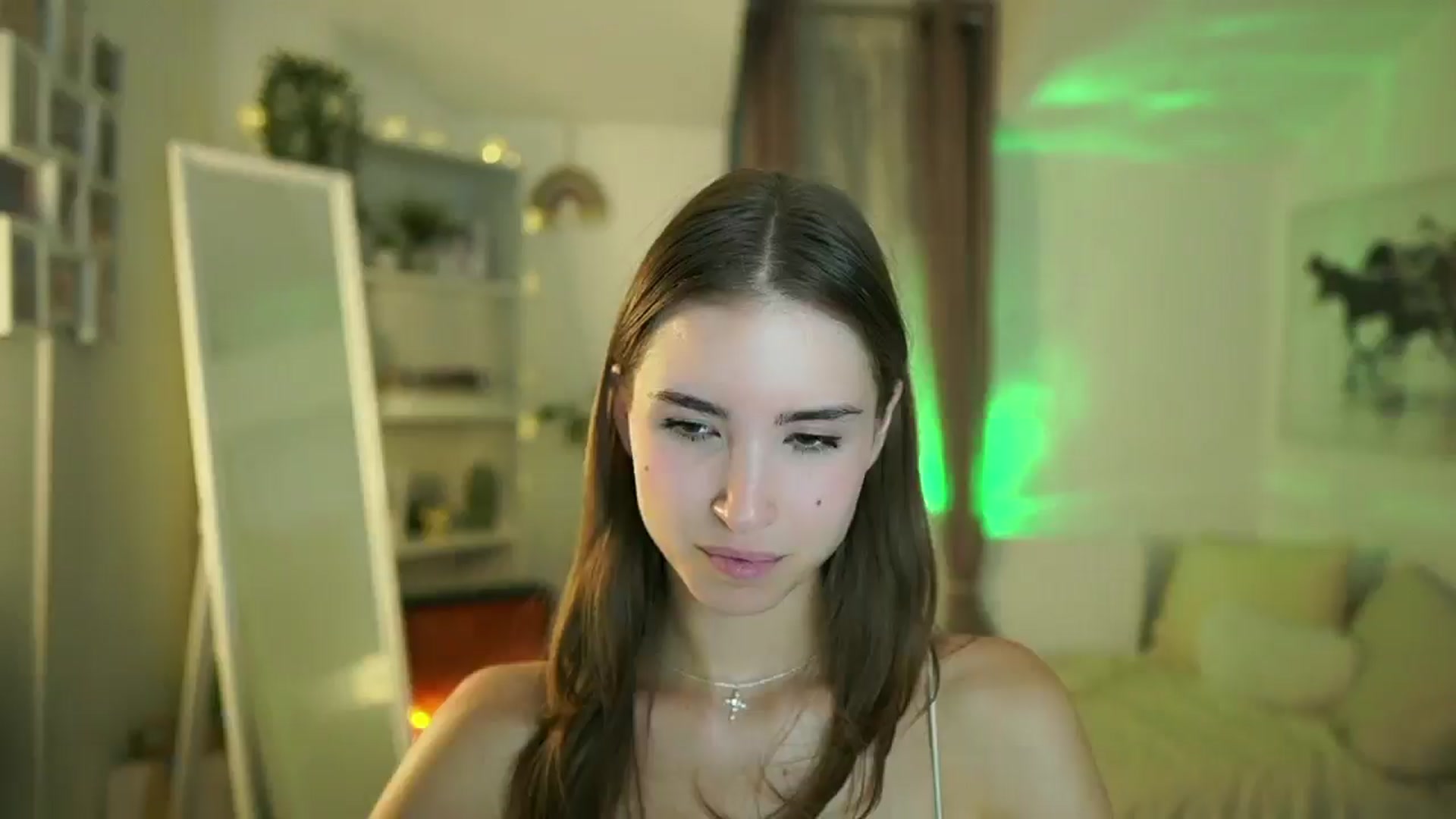 Gallery image thumbnail from Shy_jane's myfreecams stream on, 07/25/2025, 16:43 image 8 of 20