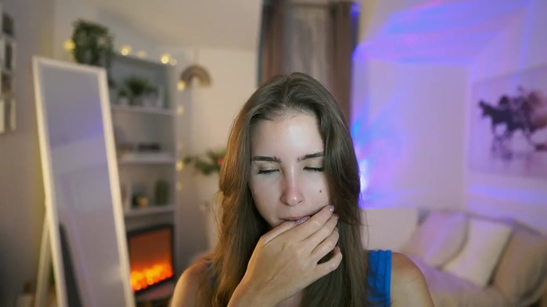 Gallery image thumbnail from Shy_jane's myfreecams stream on, 08/18/2025, 15:24 image 12 of 20