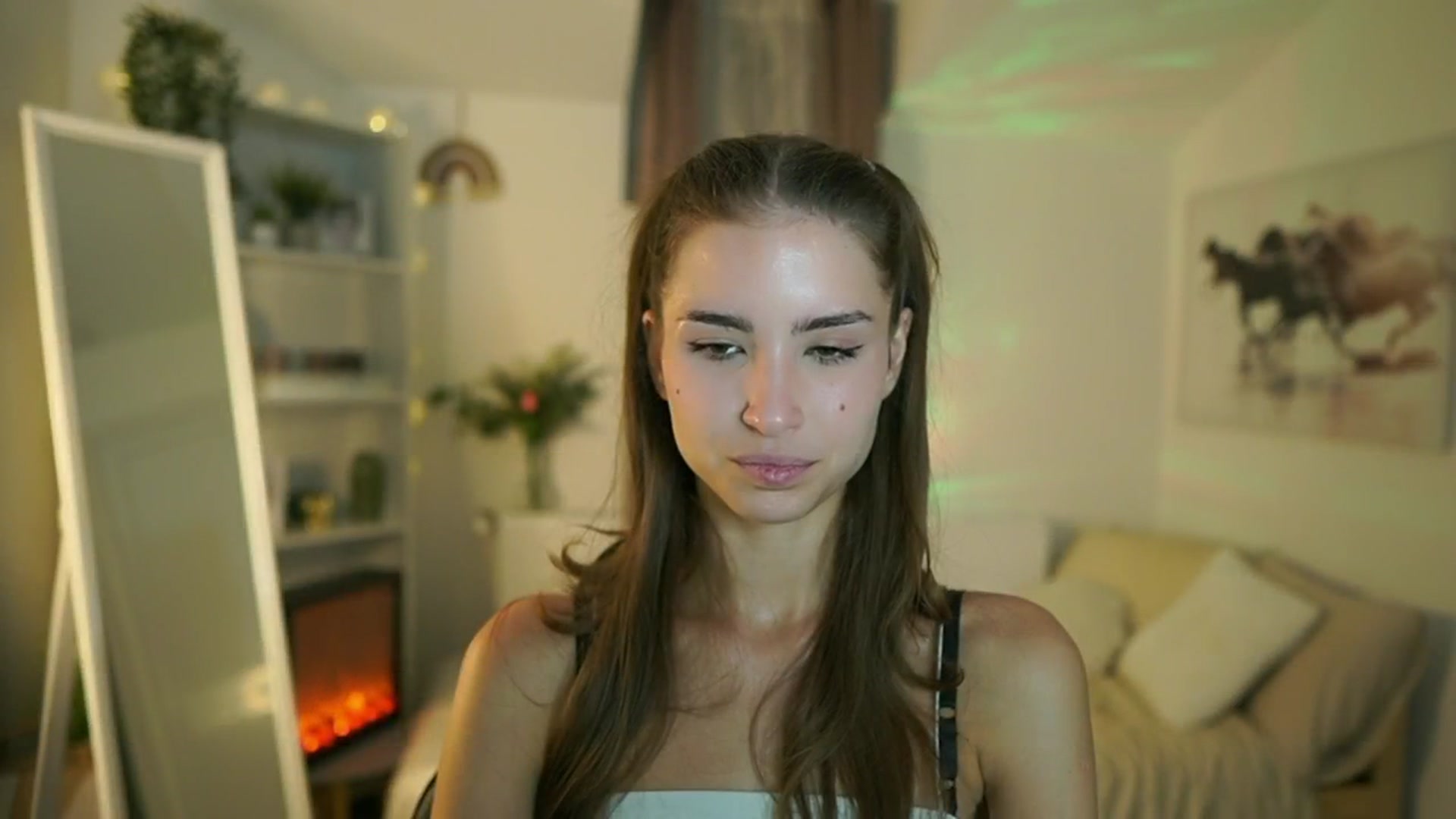 Gallery image thumbnail from Shy_jane's myfreecams stream on, 08/26/2025, 10:38 image 7 of 20