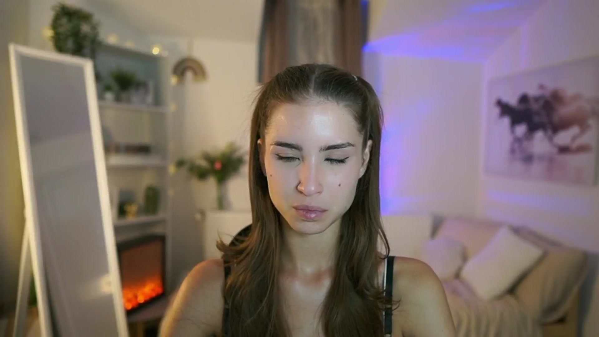 Gallery image thumbnail from Shy_jane's myfreecams stream on, 08/26/2025, 10:38 image 2 of 20