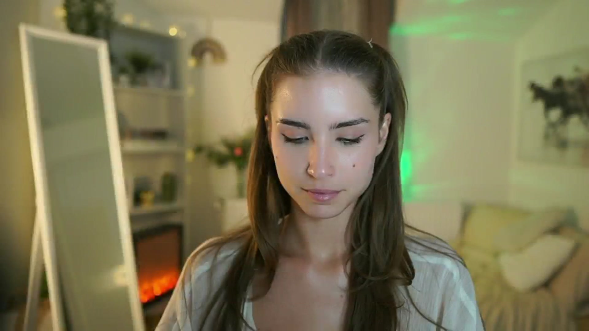 Gallery image thumbnail from Shy_jane's myfreecams stream on, 08/26/2025, 15:35 image 10 of 20