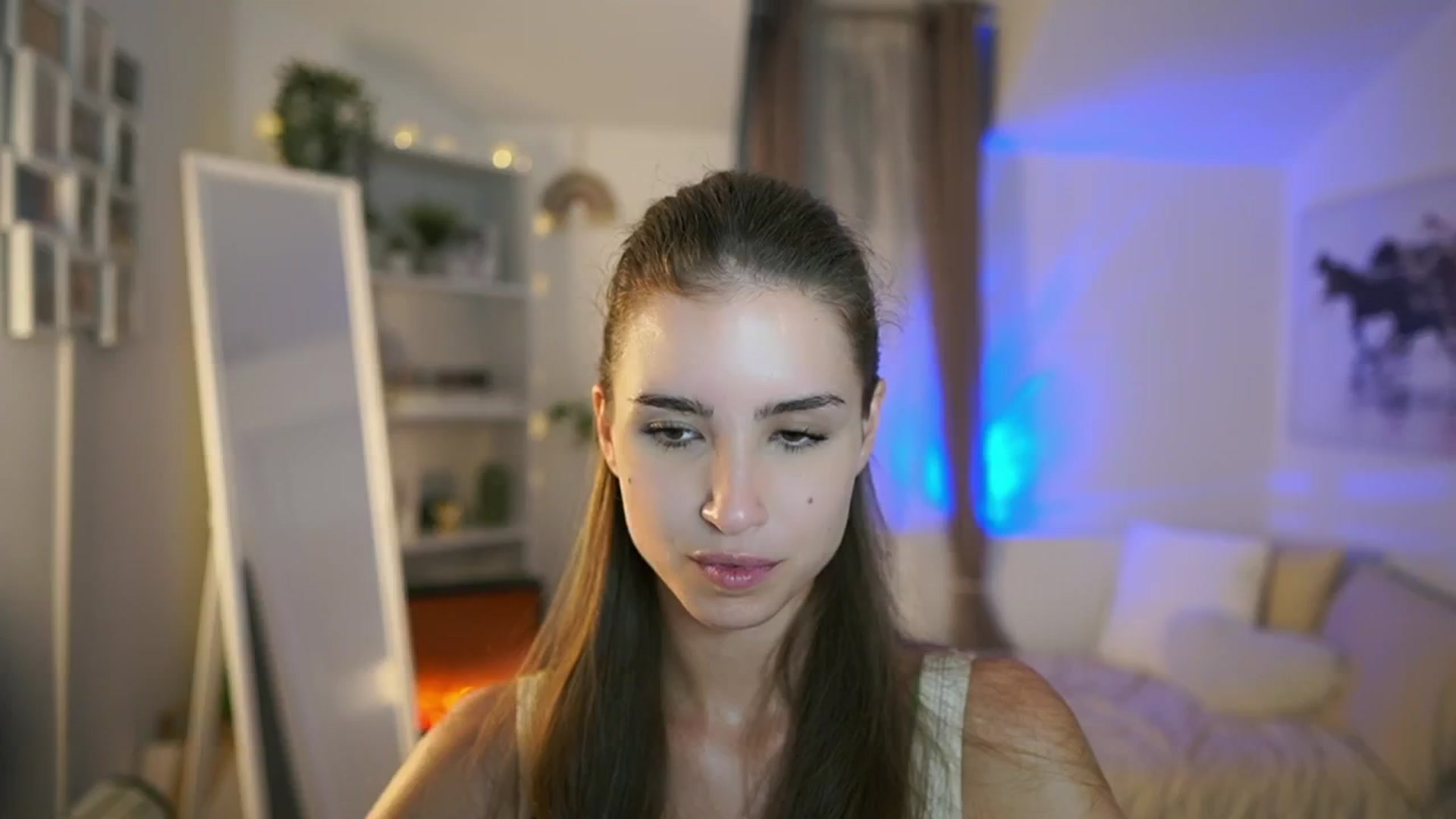 Gallery image thumbnail from Shy_jane's myfreecams stream on, 09/05/2025, 10:07 image 10 of 20