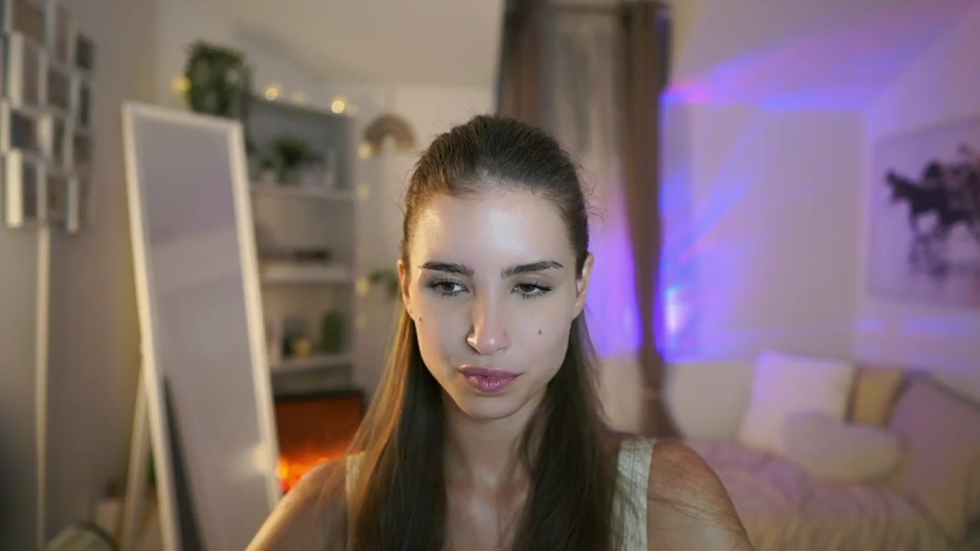 Gallery image thumbnail from Shy_jane's myfreecams stream on, 09/05/2025, 10:07 image 7 of 20