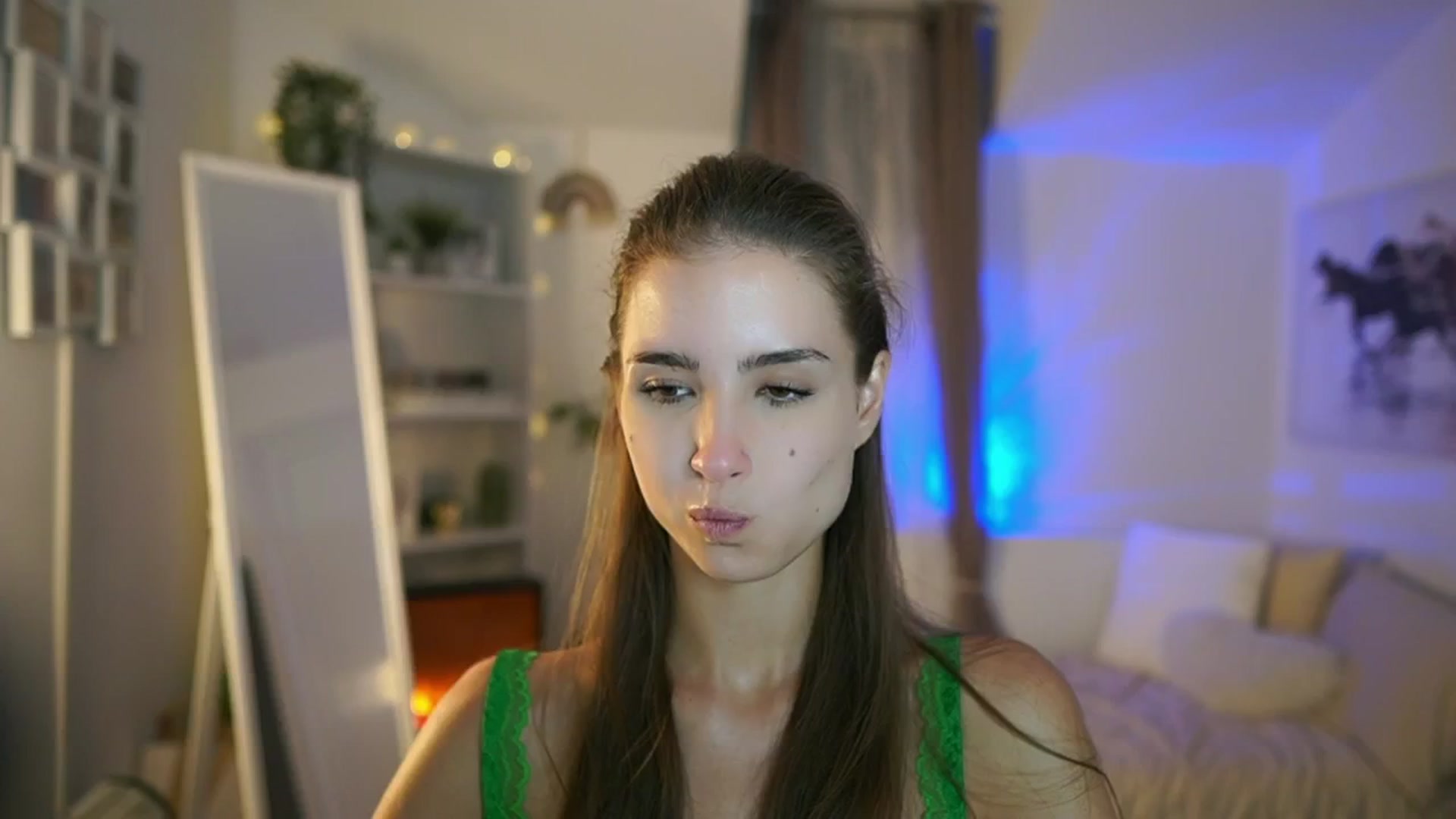 Gallery image thumbnail from Shy_jane's myfreecams stream on, 09/05/2025, 11:06 image 2 of 20