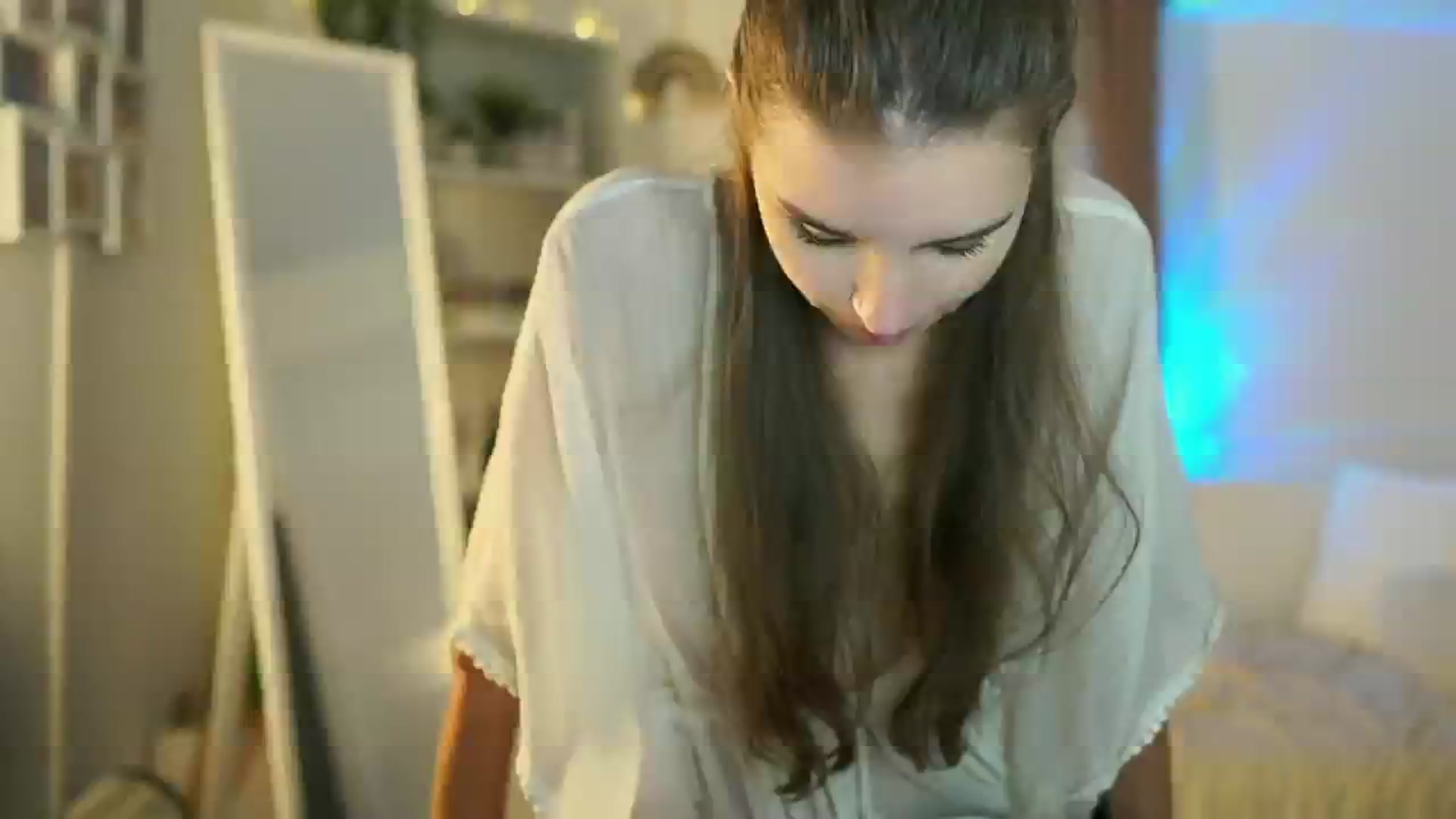 Gallery image thumbnail from Shy_jane's myfreecams stream on, 09/05/2025, 11:39 image 2 of 20