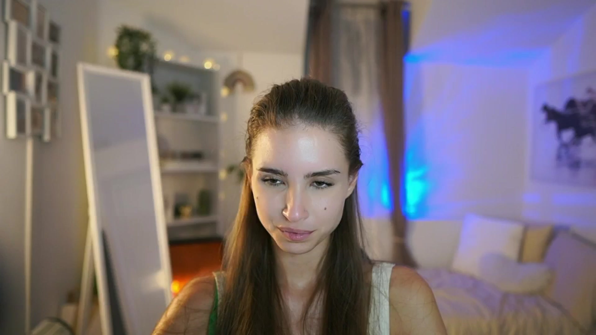 Gallery image thumbnail from Shy_jane's myfreecams stream on, 09/05/2025, 14:58 image 16 of 20