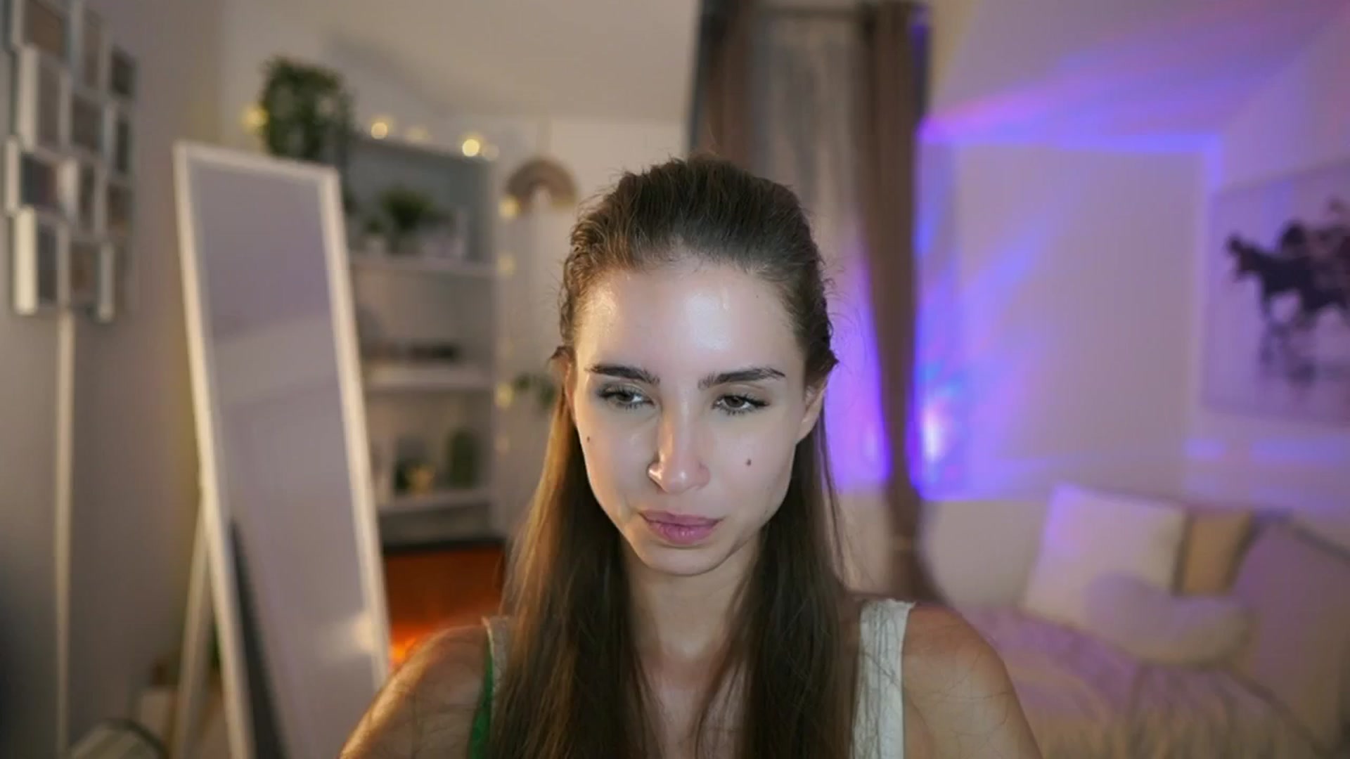 Gallery image thumbnail from Shy_jane's myfreecams stream on, 09/05/2025, 14:58 image 13 of 20