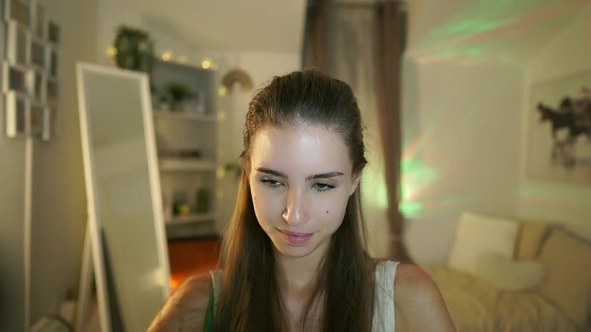 Gallery image thumbnail from Shy_jane's myfreecams stream on, 09/05/2025, 14:58 image 14 of 20