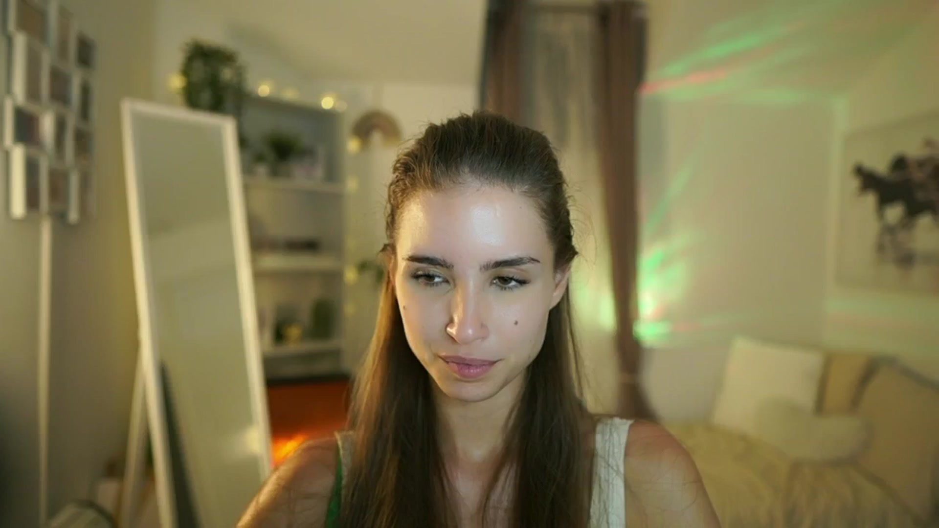 Gallery image thumbnail from Shy_jane's myfreecams stream on, 09/05/2025, 14:58 image 15 of 20