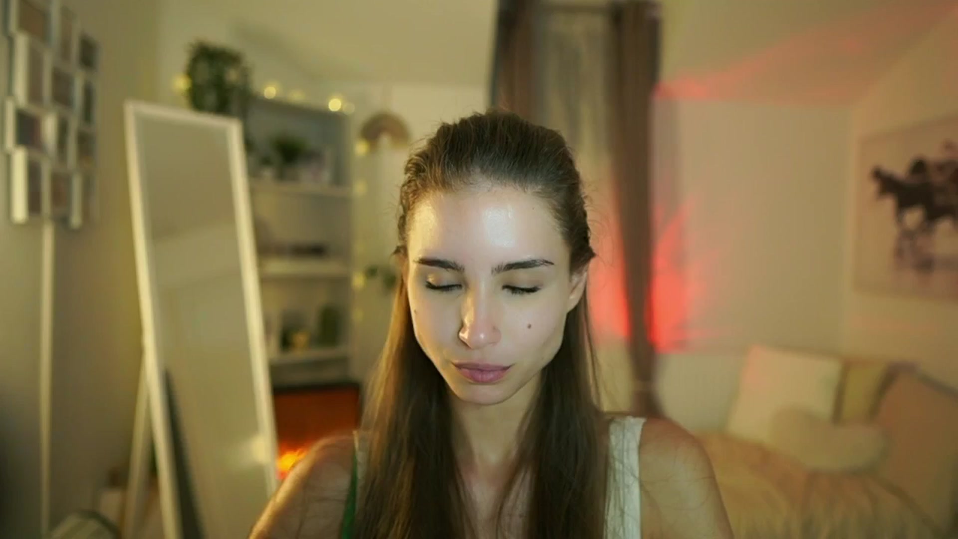 Gallery image thumbnail from Shy_jane's myfreecams stream on, 09/05/2025, 14:58 image 7 of 20